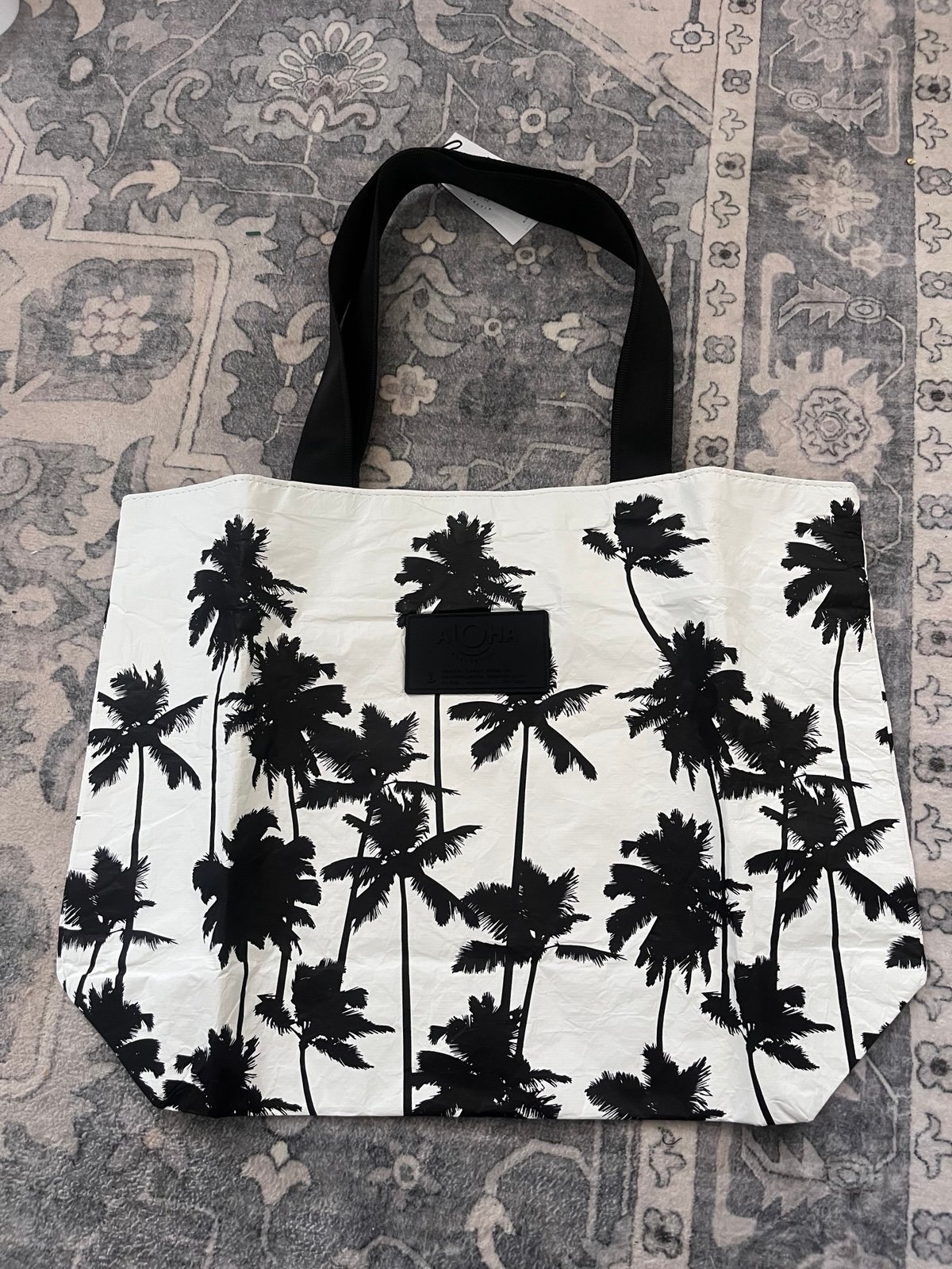 Coco palms day tripper aloha collection black and white