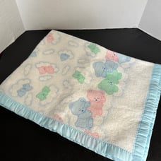 Vintage Beacon Baby Crib Blanket Acrylic Polyester Satin Trim Teddy Bears