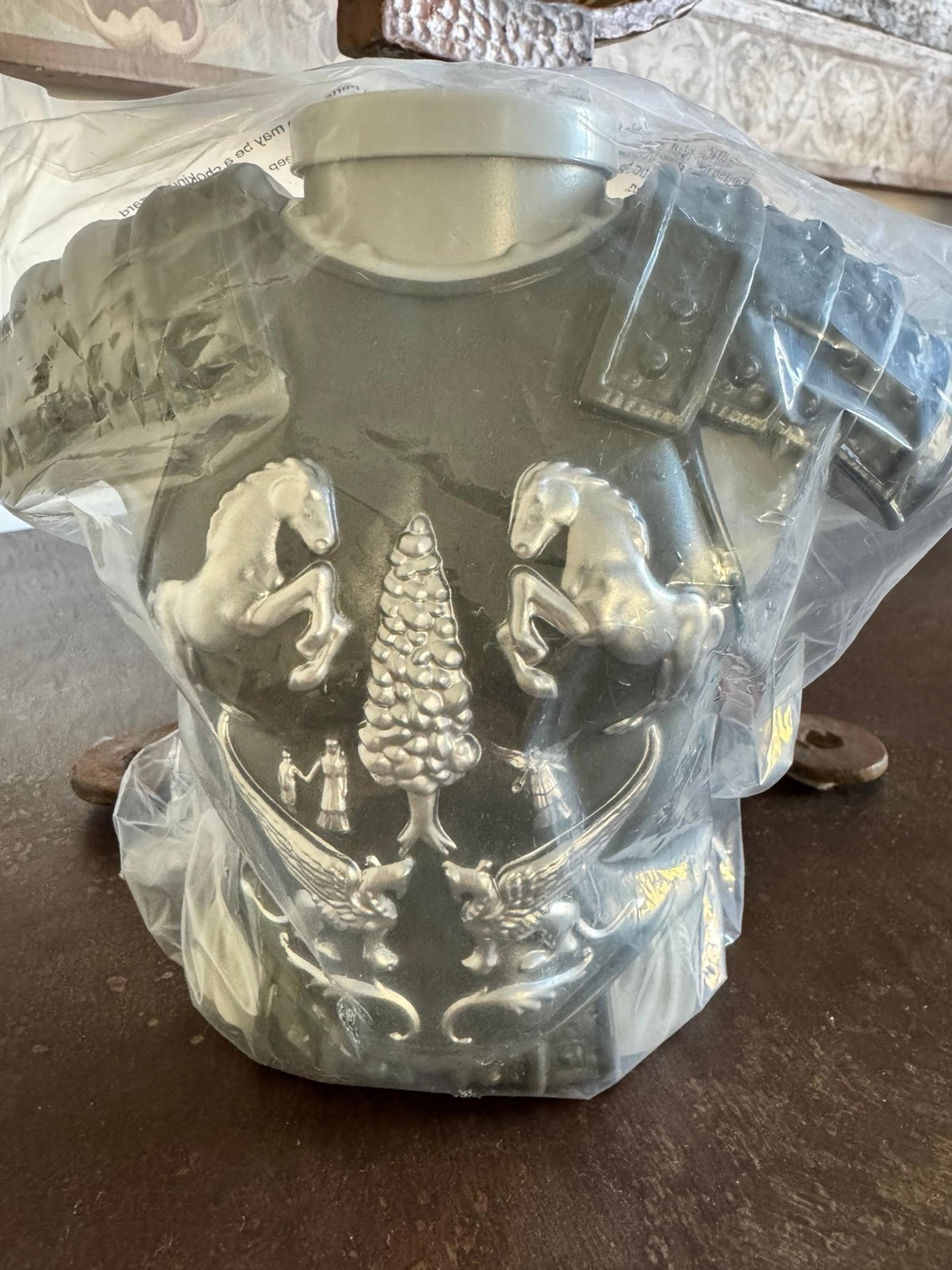 Brand New!!! Gladiator 2 Movie: Armour Bust Cup.