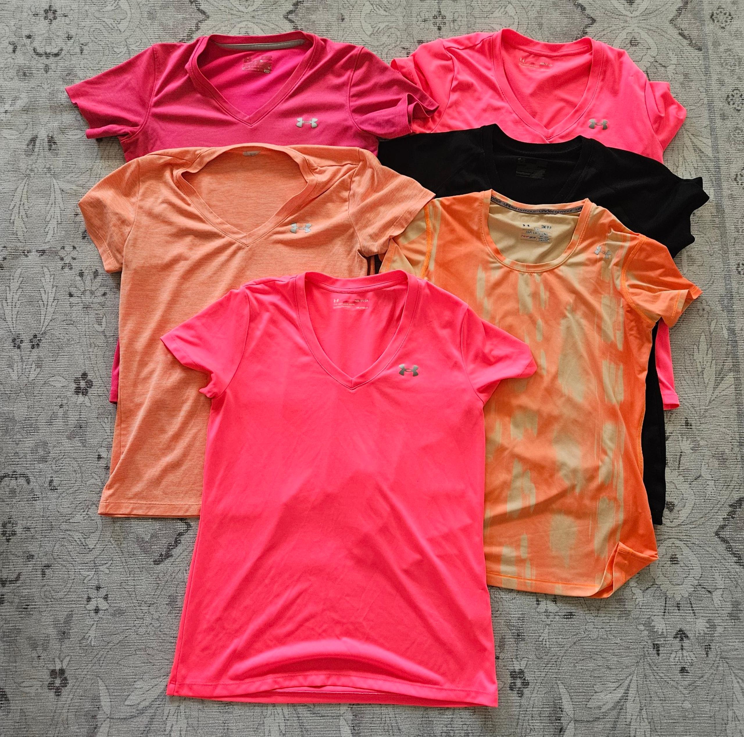 Women's size small under armour dri fit t shirt bundle