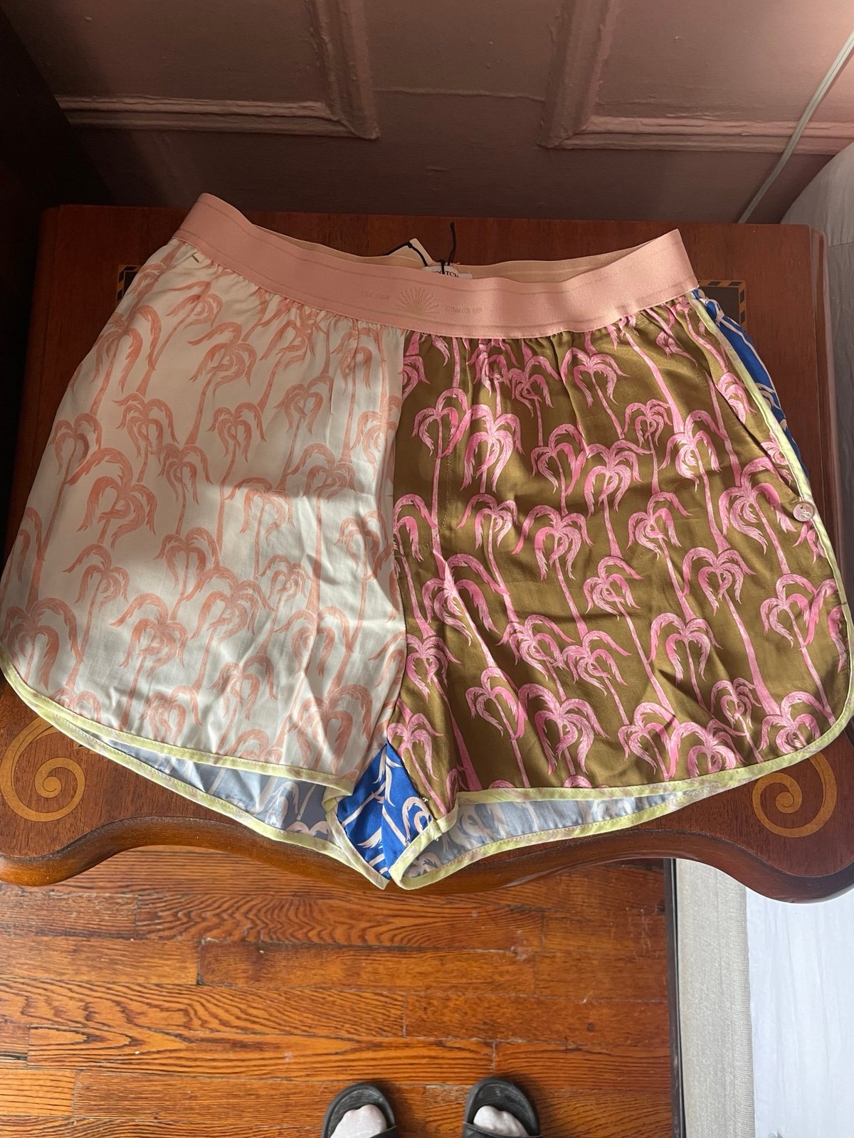 shorts women