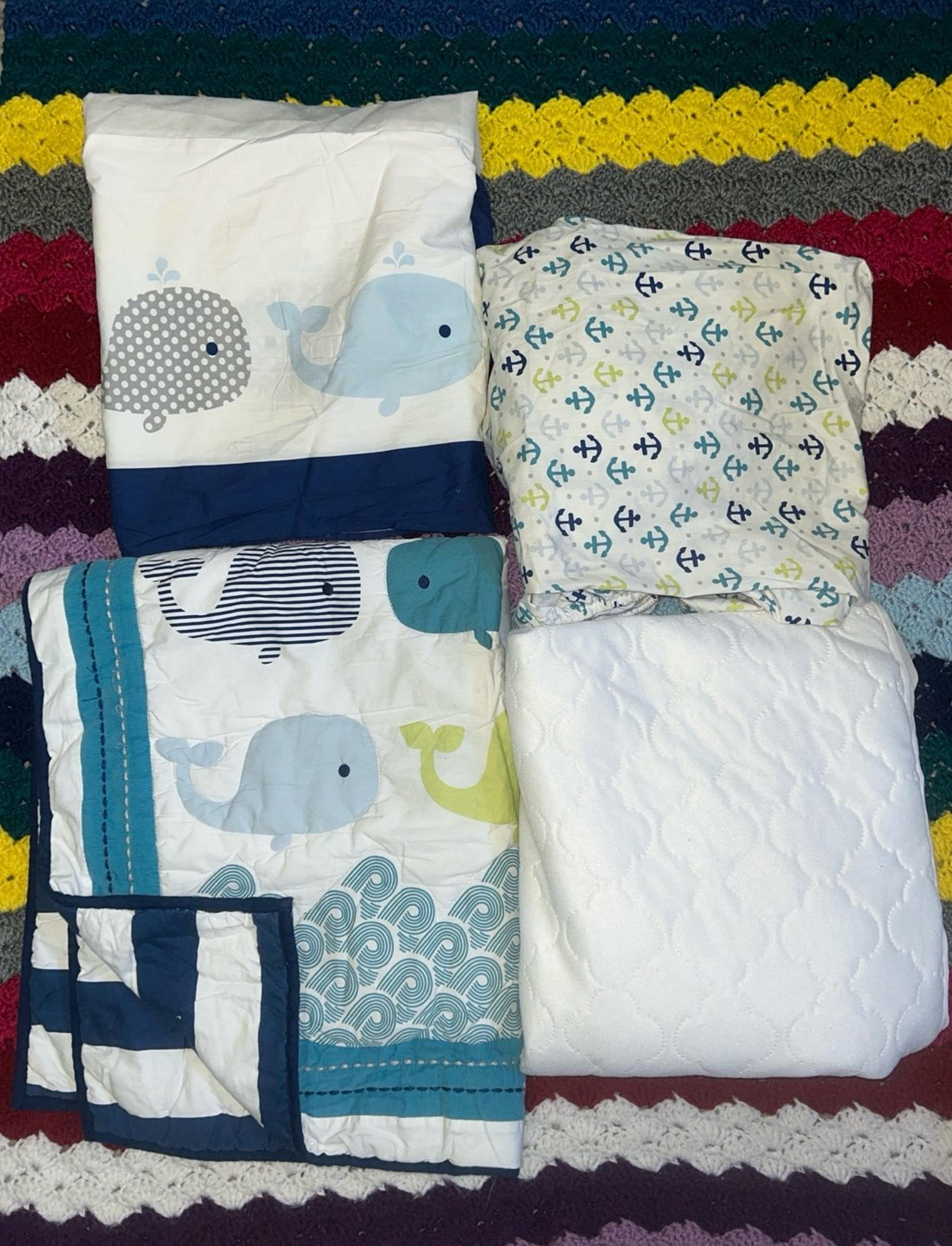 Circo Nautical Crib Bedding Set (4 pieces)