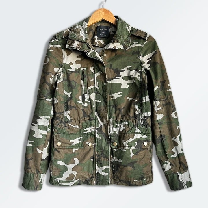 Love Tree Camo Anorak Military Utility Jacket | Stylish & Functional Outerwear