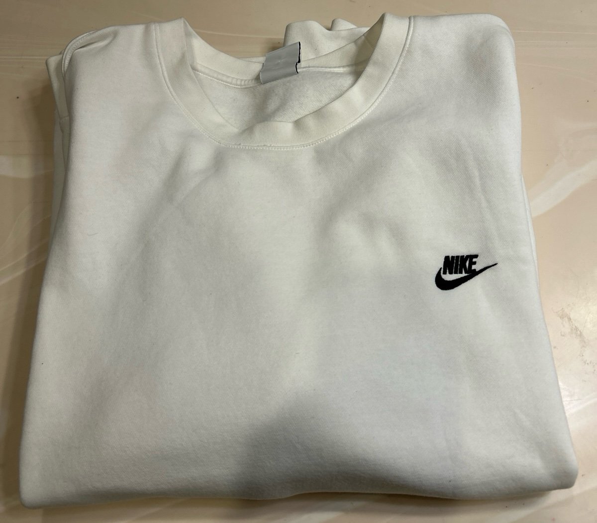 Nike Sweatshirt Size 4XL White, Black Nike logo