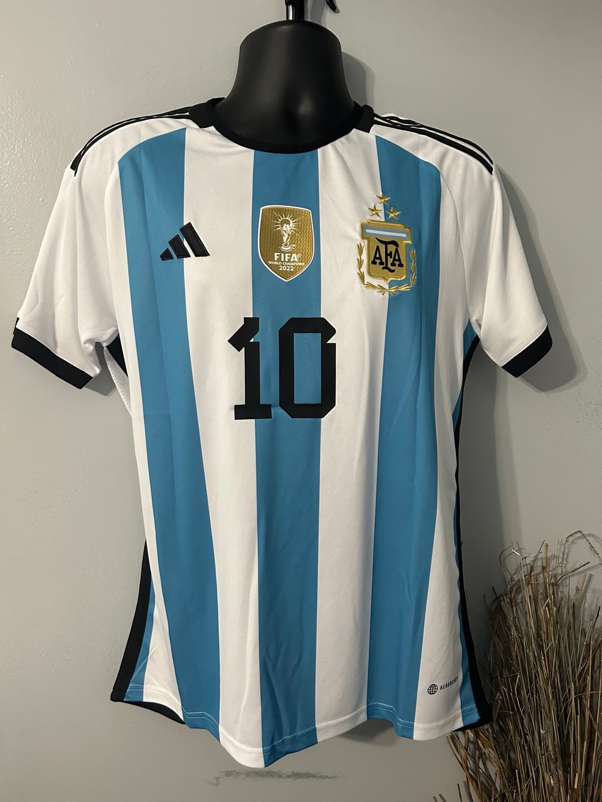 Argentina World Cup jersey Messi