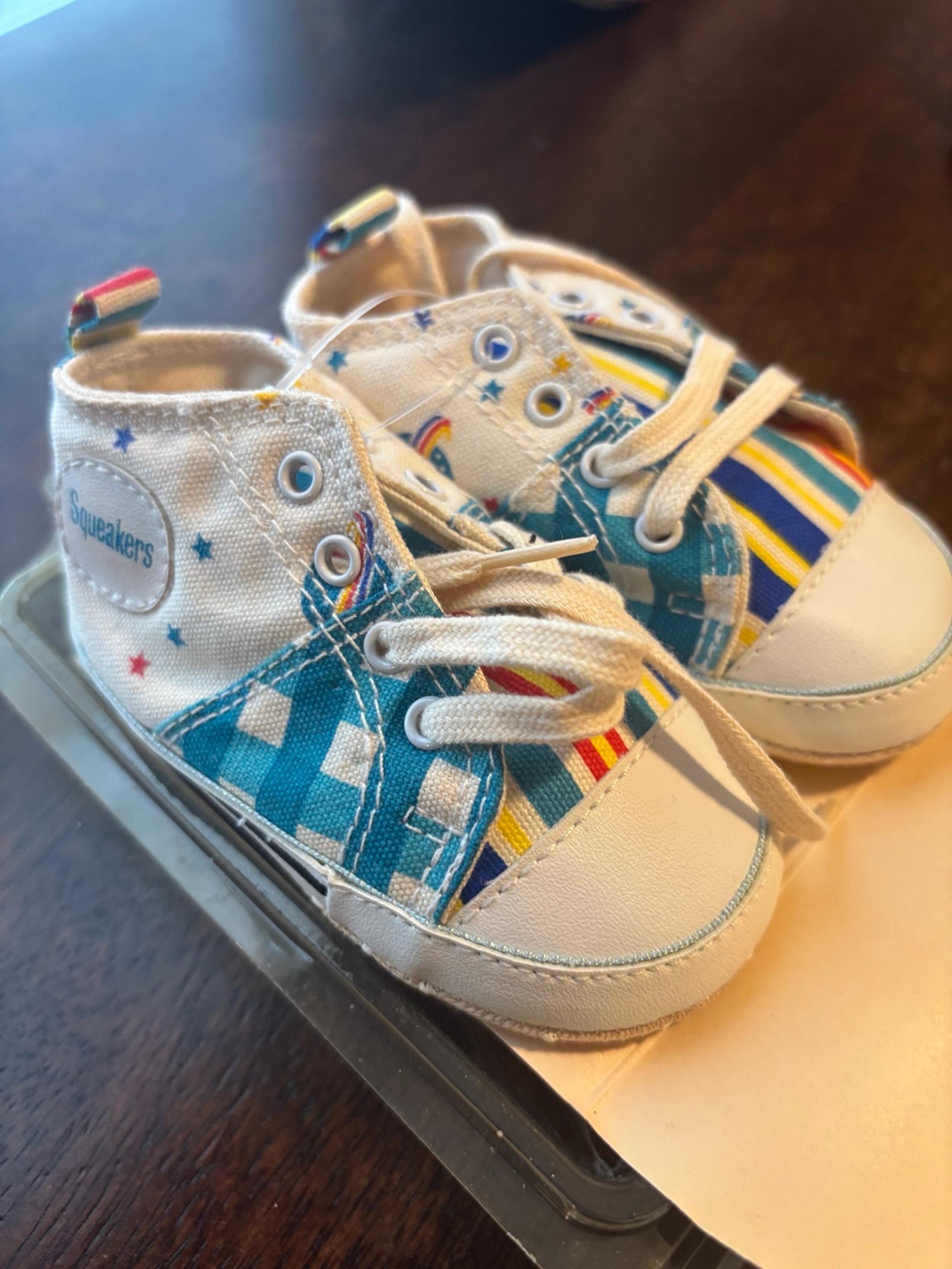 Vintage Gold Bug soft sole shoes