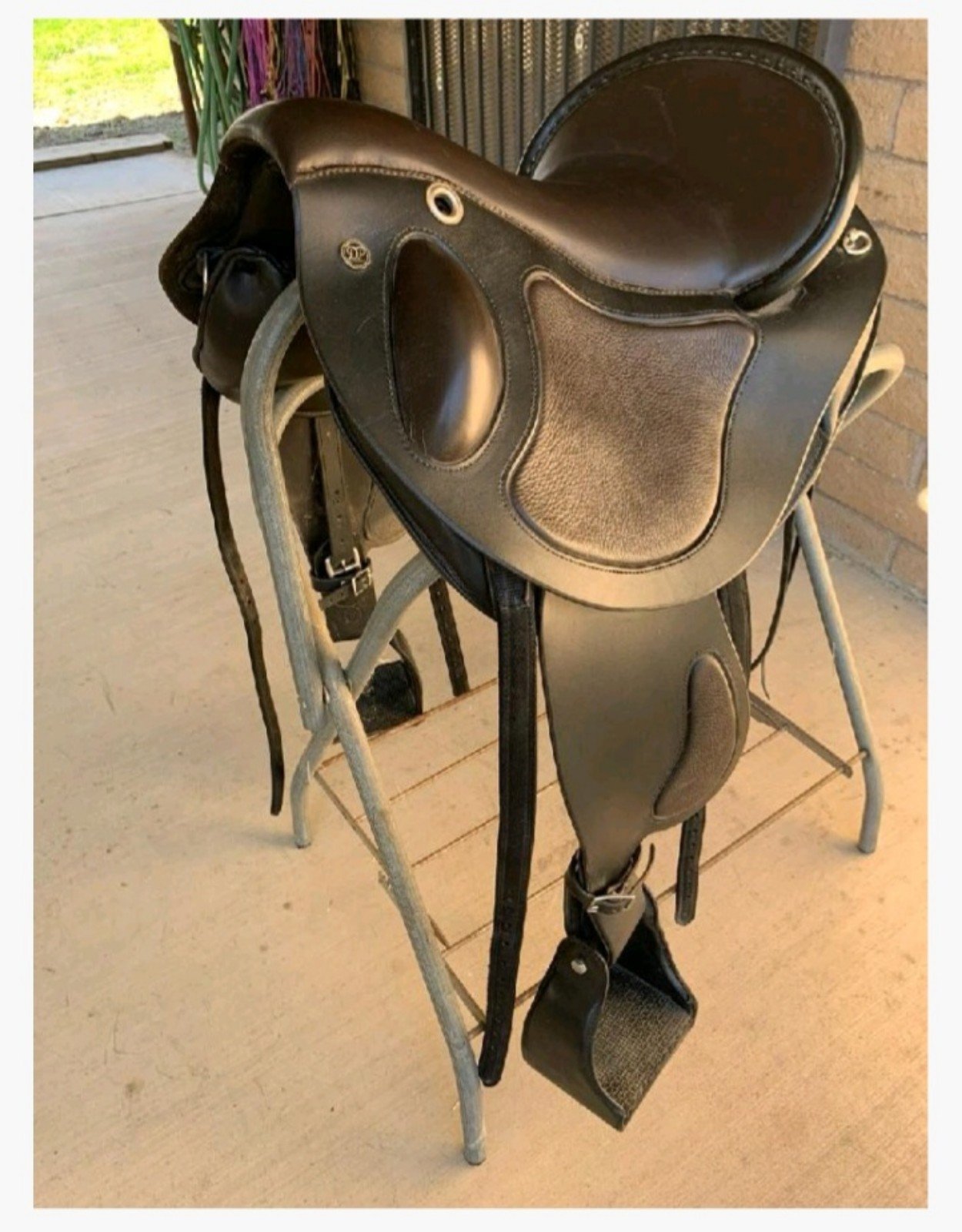 Ladies womens girls riding horse saddle