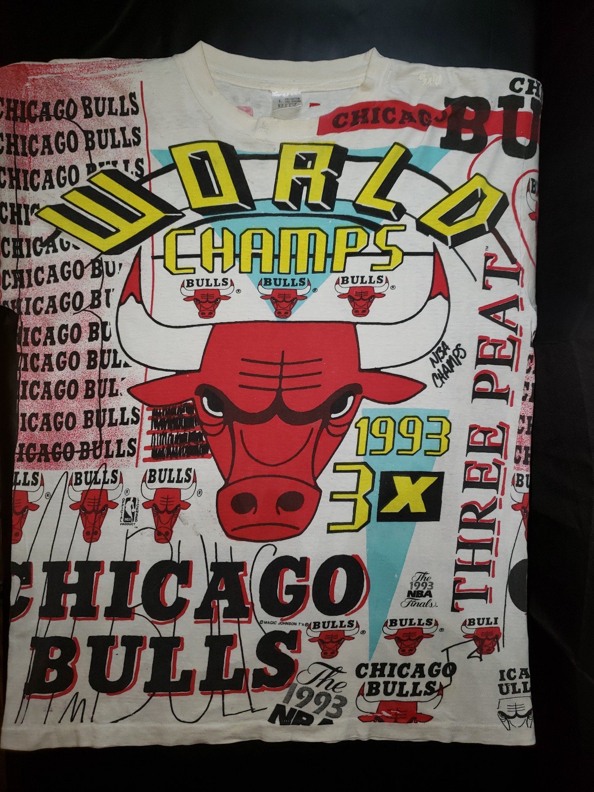 Vintage Ritz Chicago Bulls X3 Champs Magic Johnson All Over Print TeeMens Large