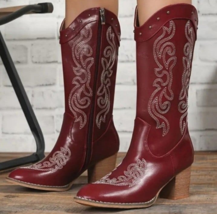 Women's Red Western Boots sz 8.5