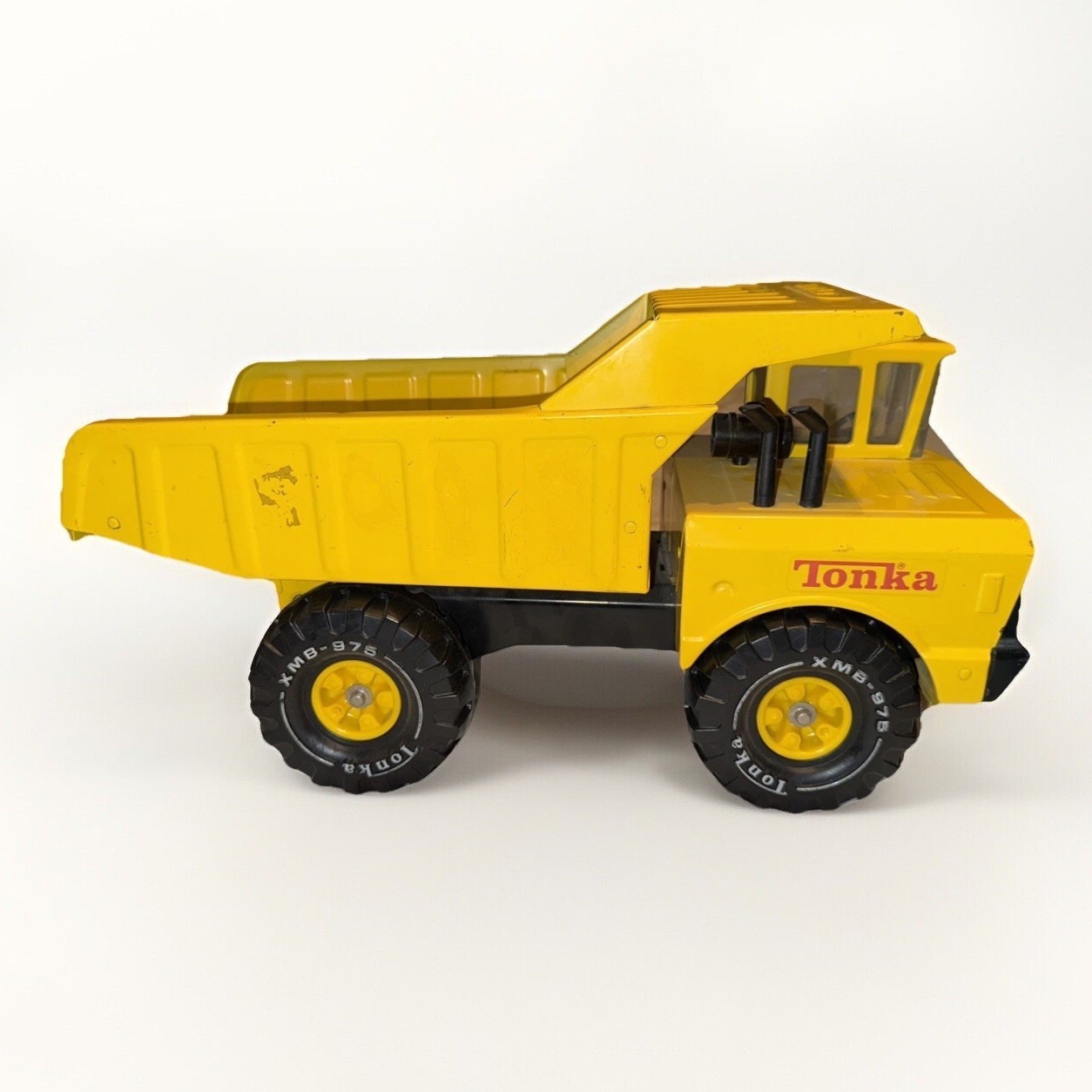 Big Vintage Tonka Yellow Construction Dump Truck Pressed Steel 16.5