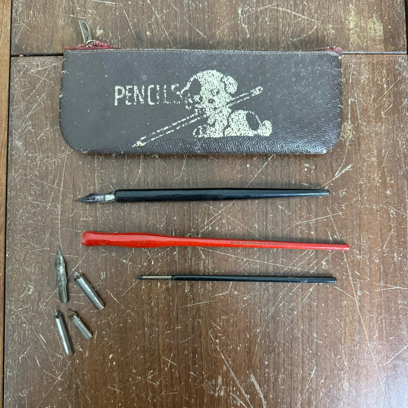 Vintage Genuine Leather pencil case with Vintage Dip Pens & Nibs SEE PICTURES