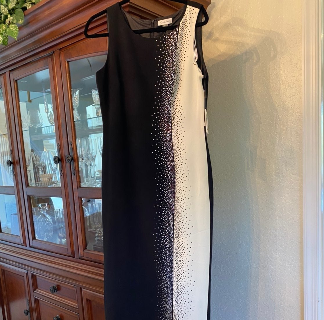 NWT Calvin Klein black/white maxi dress
