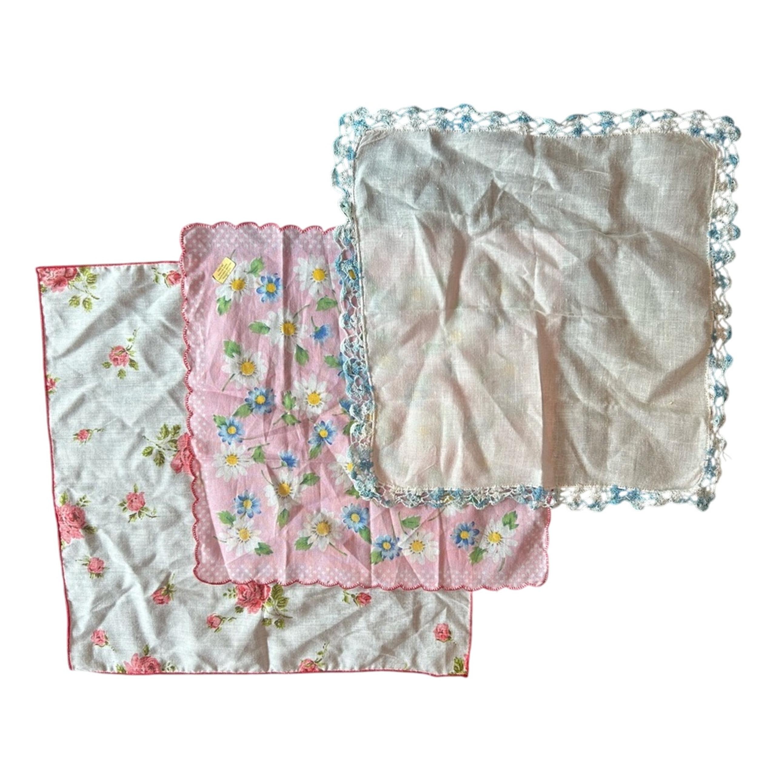 Floral Lace Handkerchief Set of 3- vintage- pocket squares- use for crafts