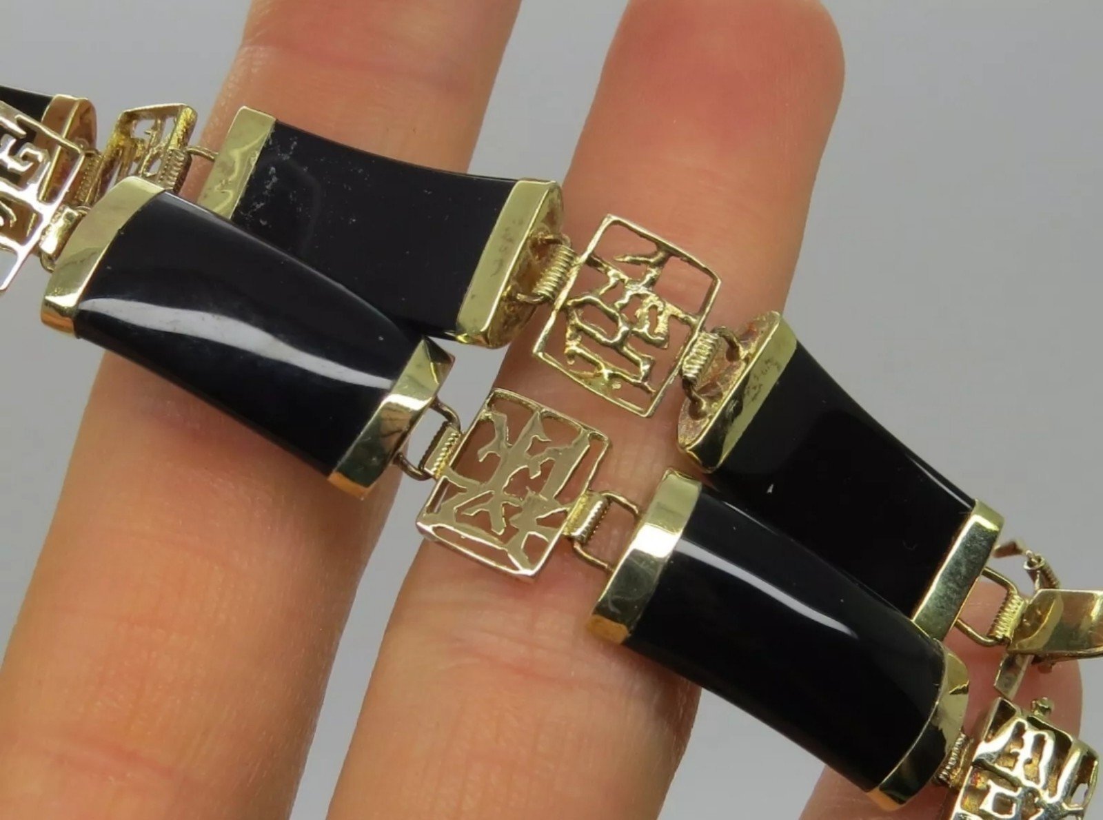 14k gold black onyx bracelet