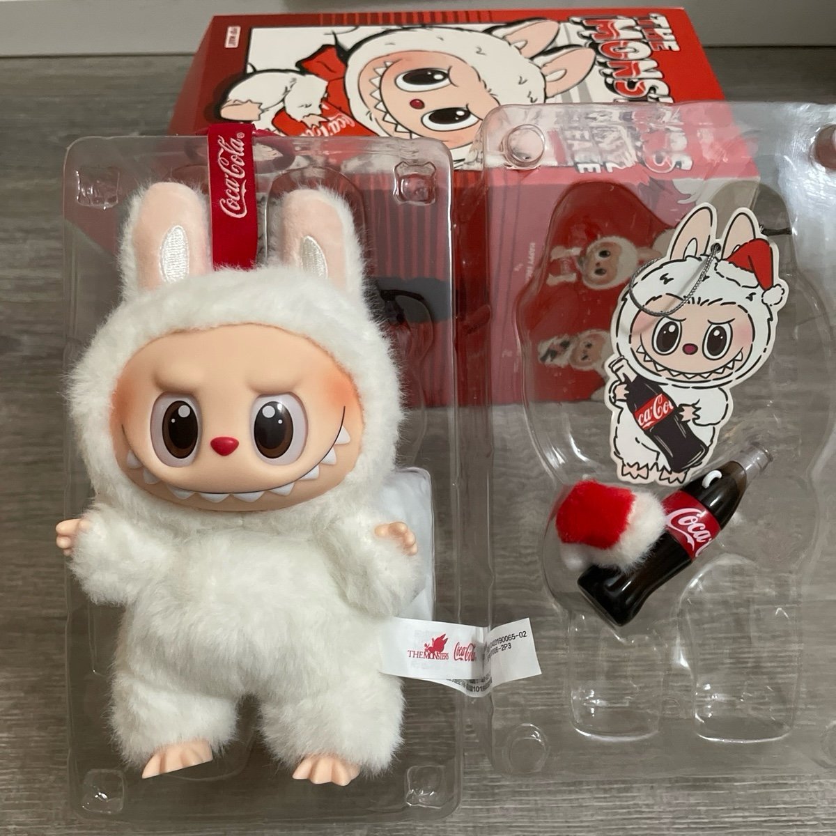ぬいぐるみ POPMART COCACOLA SURPRISE SHAKE Pop Mart Labubu The Monsters Coca Cola Series Surprise Shake