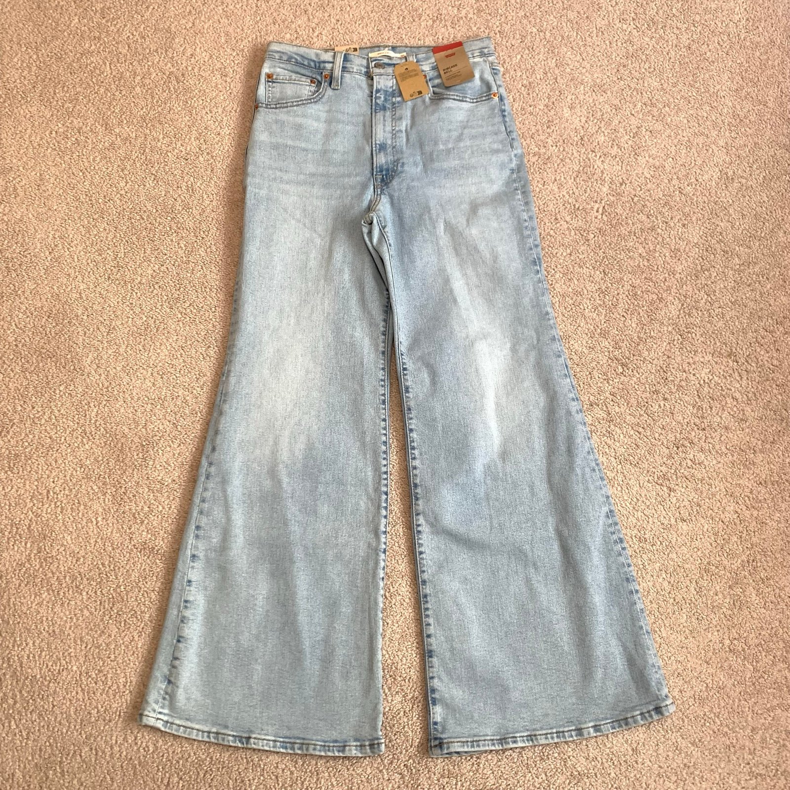 Levi’s RibCage Bell Super High Rise Blue Jeans NWT Women’s Size 30x32