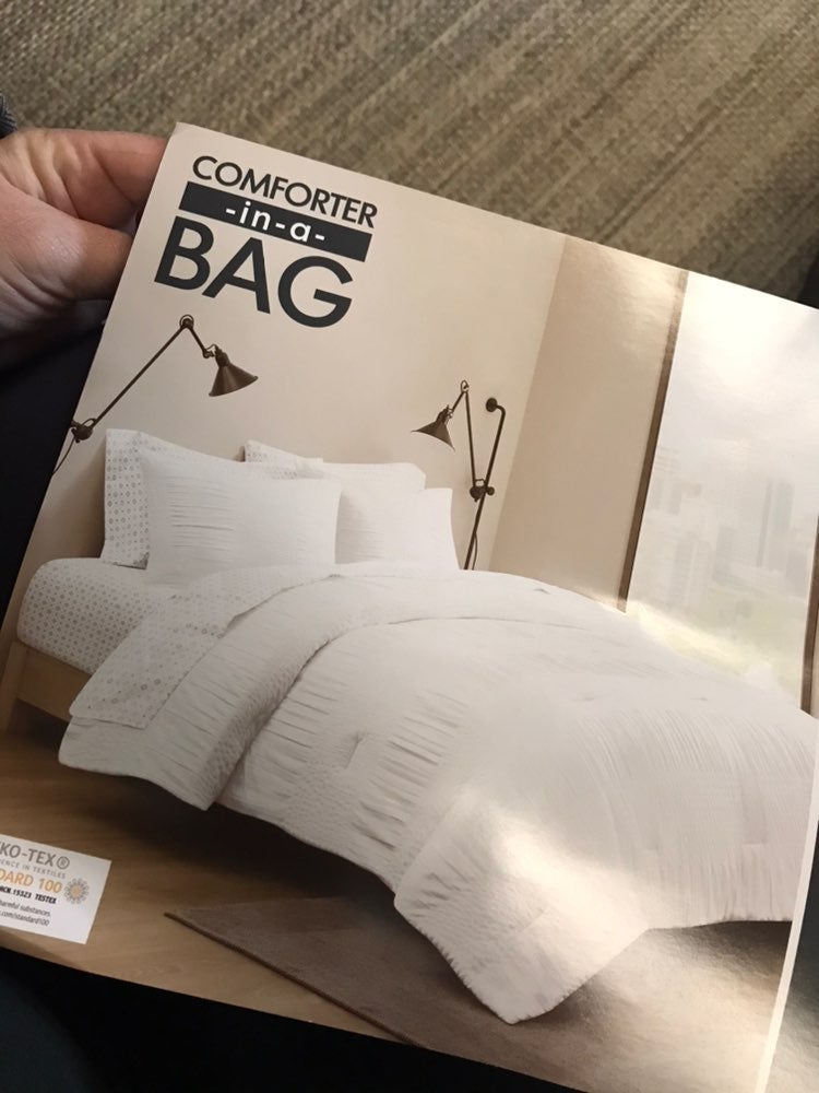 Full comforter&sheets White