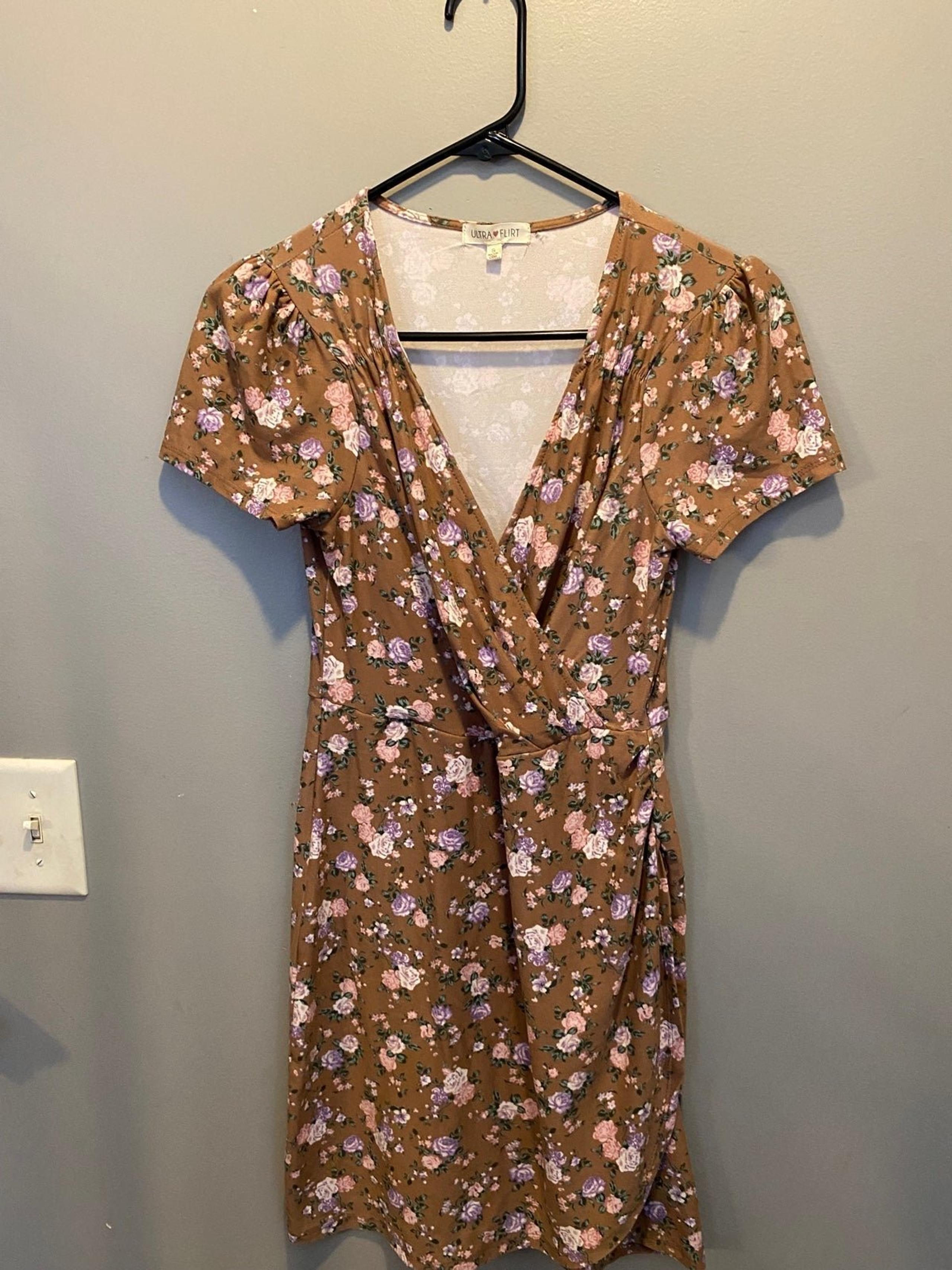 Dress by Ultra Flirt size small juniors 92% polyester 8% spandex RN #89354