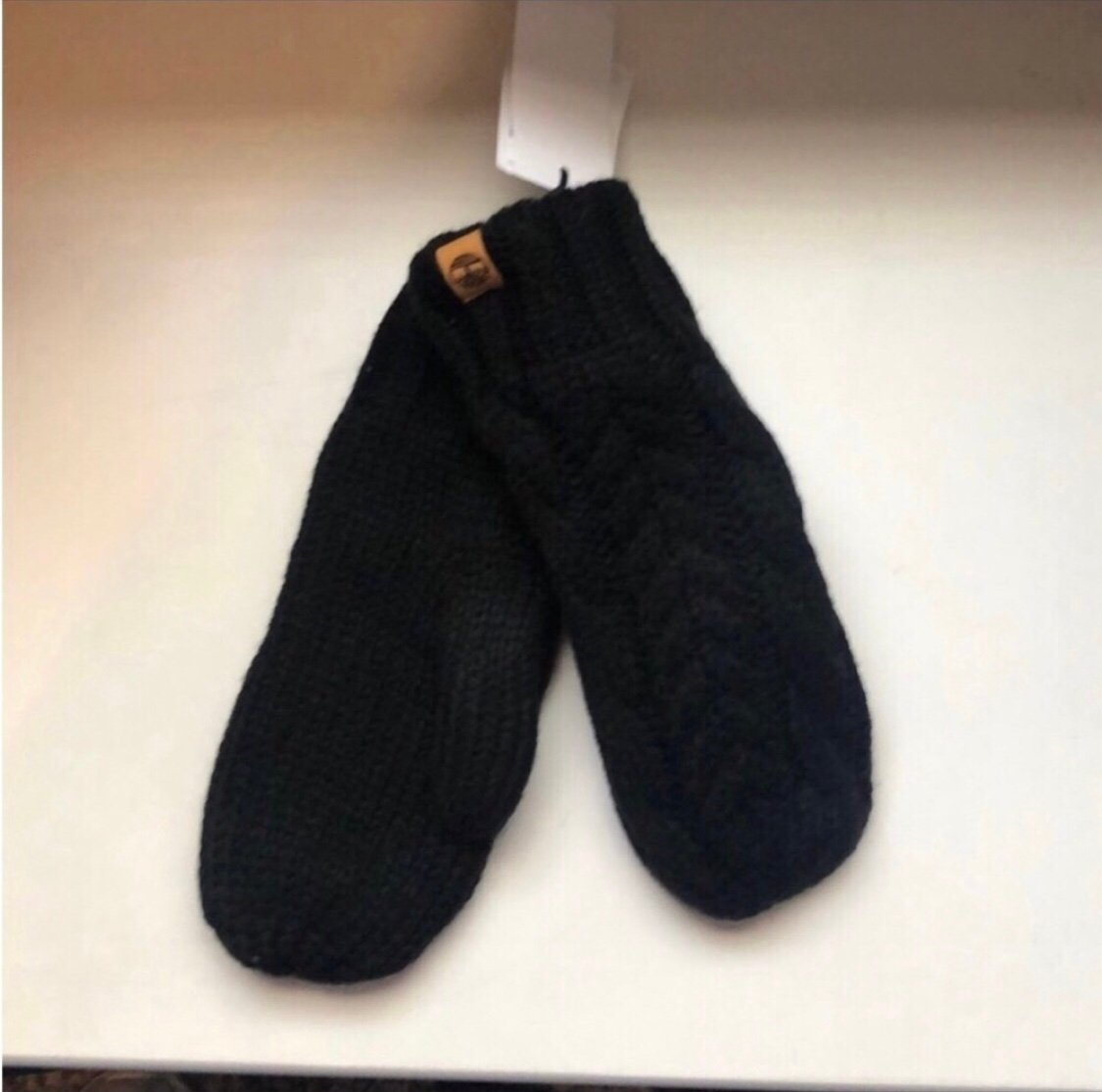 New Women’s Mittens Timberland Black Cable Knit Lined Women’s Winter Mittens
