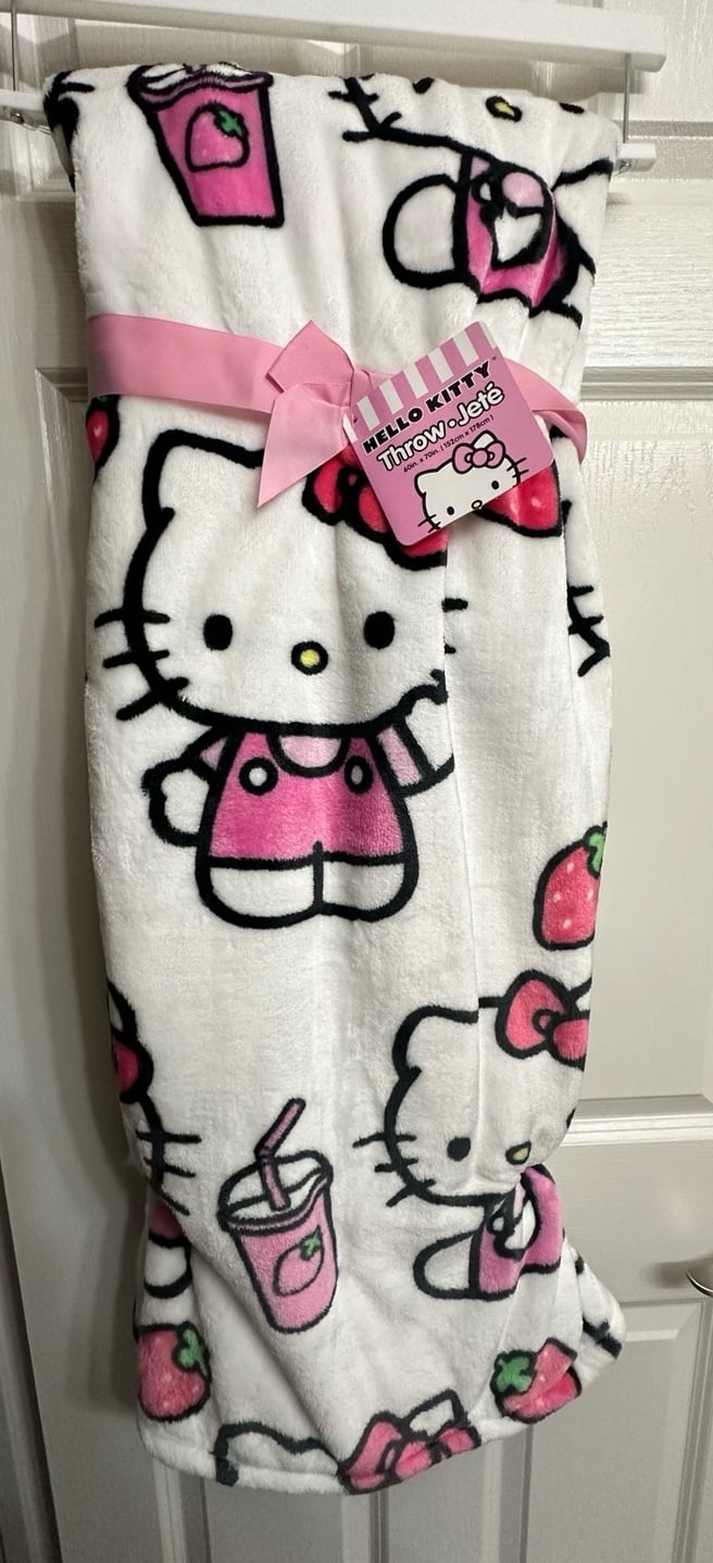 Hello Kitty Throw Blanket