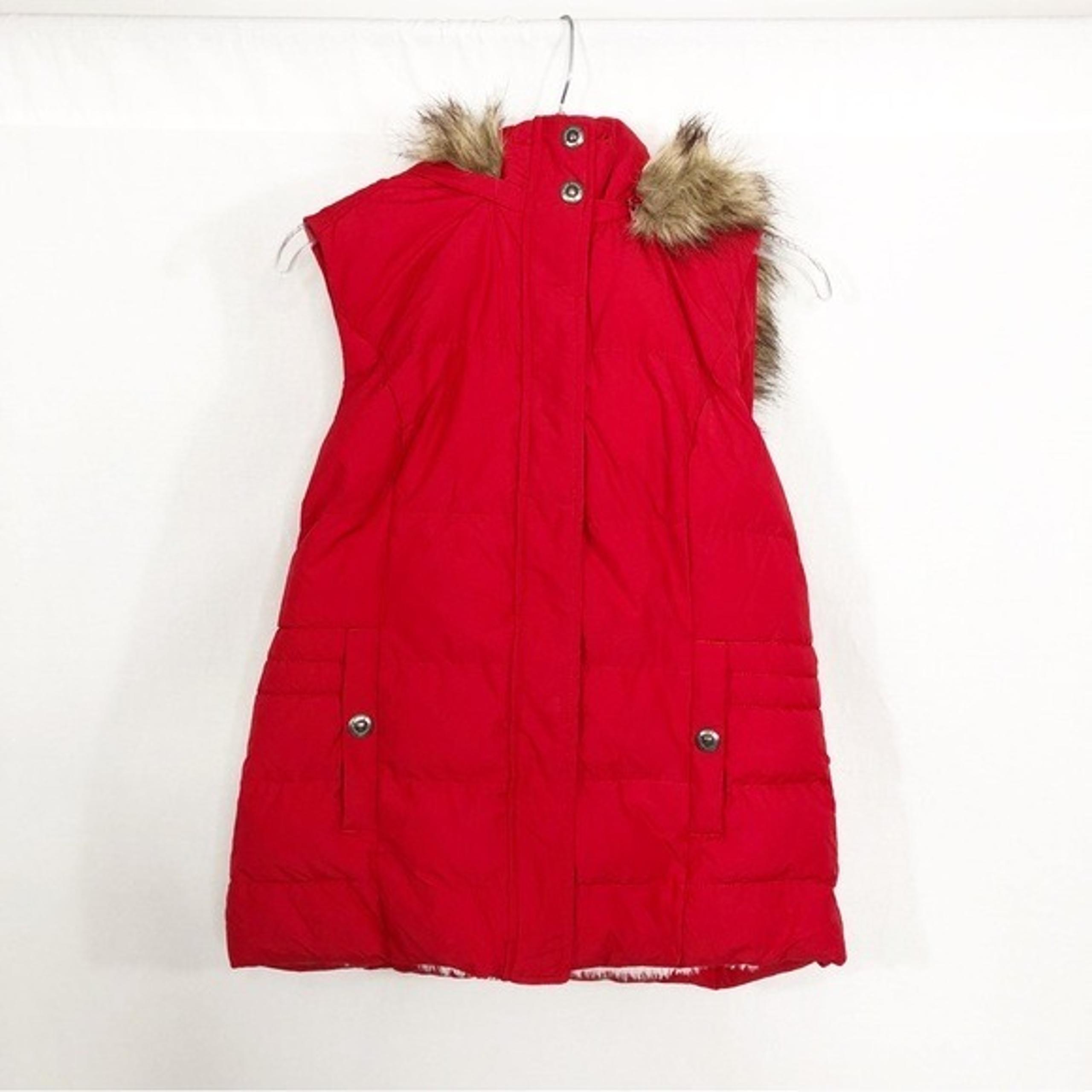 Green Tea Sherpa Lined Puffer Vest with Removable Faux Fur Hood, Size Small, Red