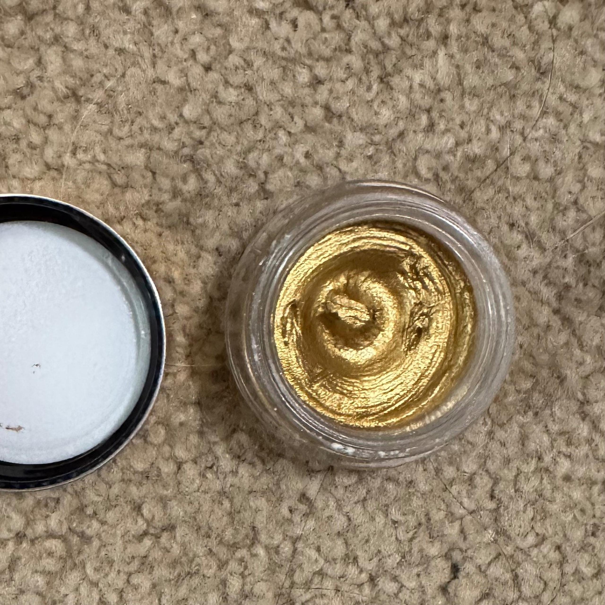 Melt Cosmetics "Estrella" gel liner