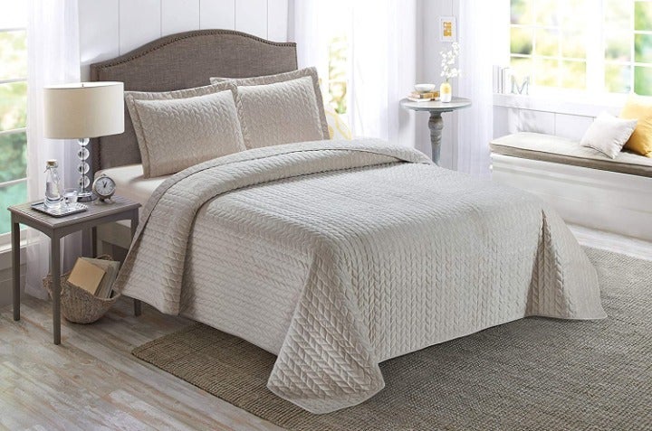 Velvet 3 Piece Queen Quilted Coverlet