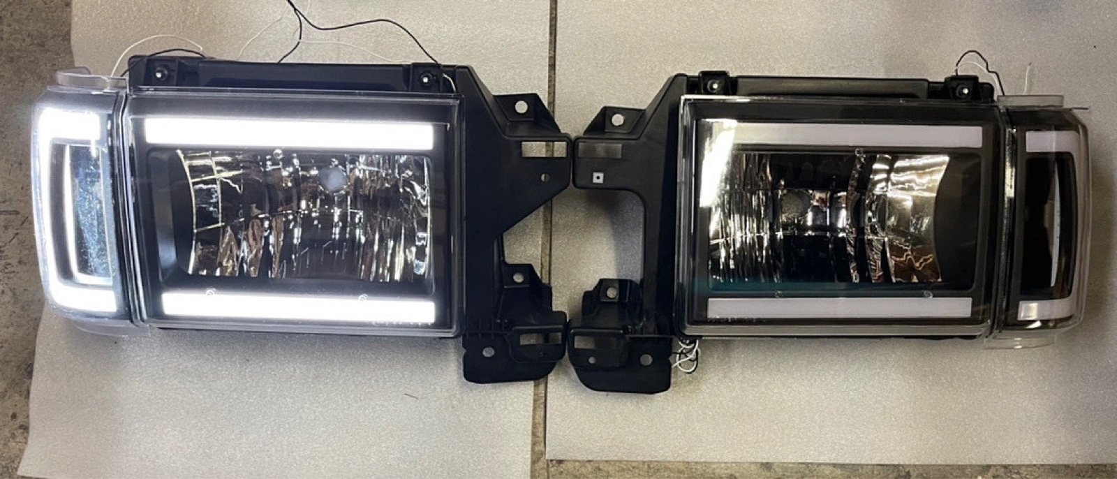 87-91 Ford F-150 / F-250 F-350 Bronco Black housing HEADLIGHTS FAROS LUCES LIGH