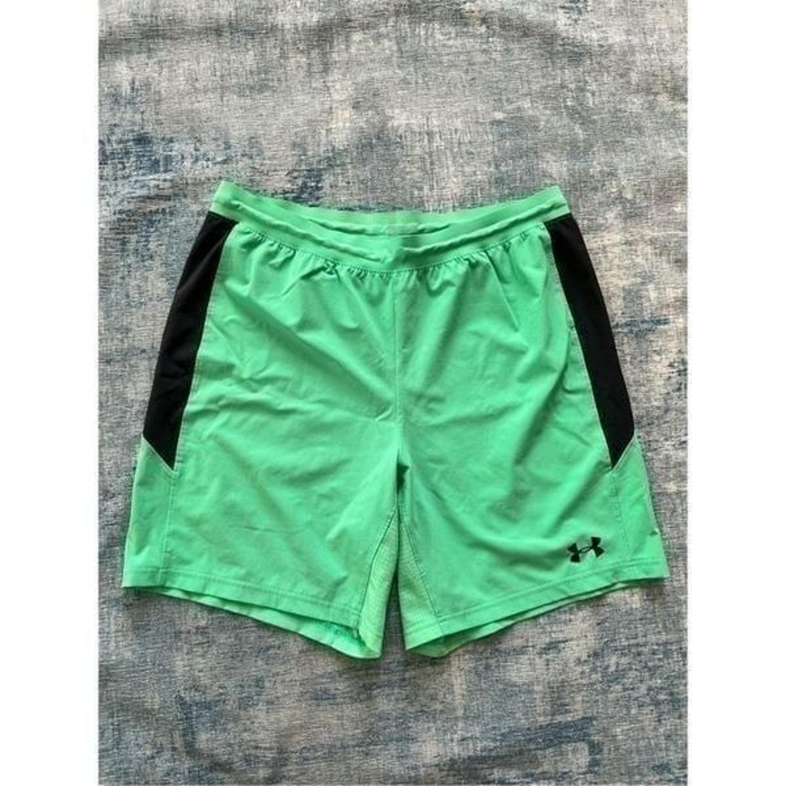 Under Armour Green Black Unlined Board Shorts Men's Large