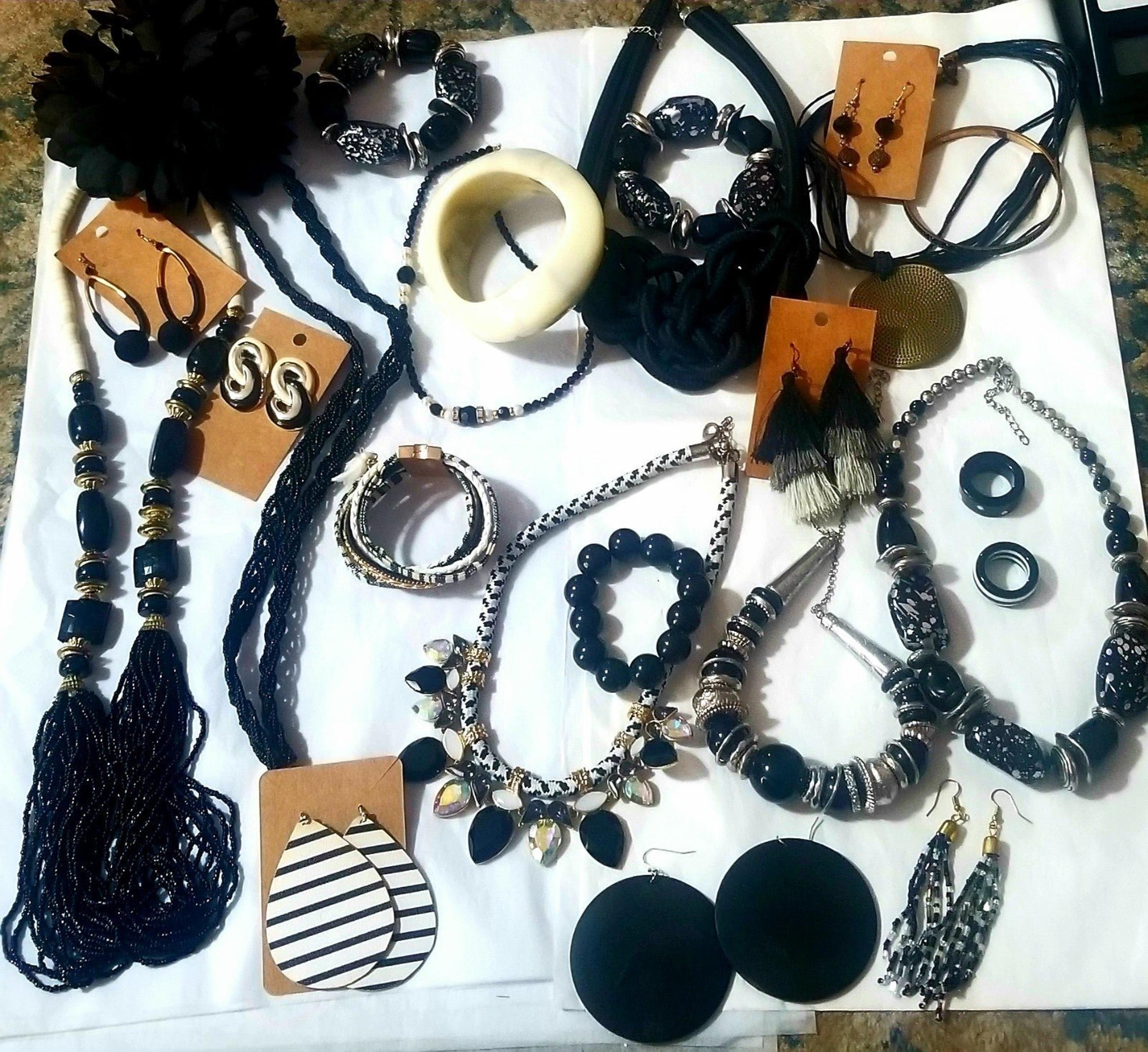 Black and white bohemian jewelry PAC3