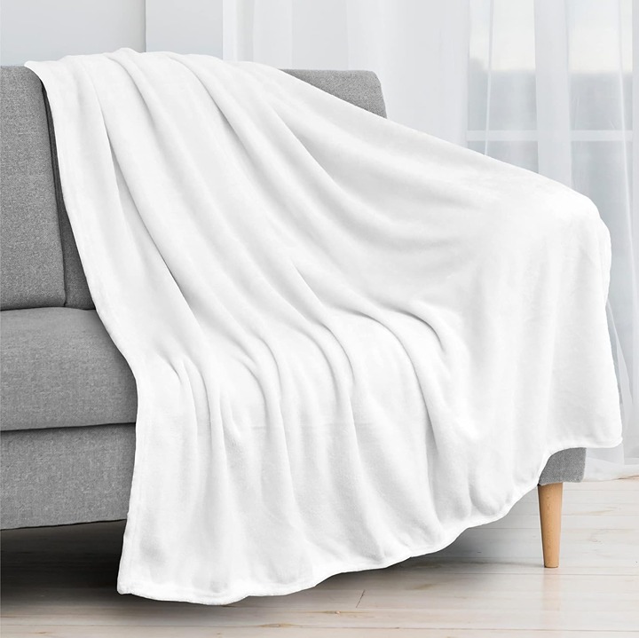 White Fleece Throw Blanket for Couch, Soft Fuzzy Flannel Throw for Sofa