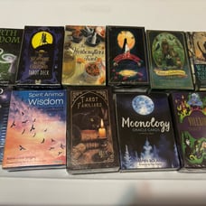 11 lot of Tarot Cards
