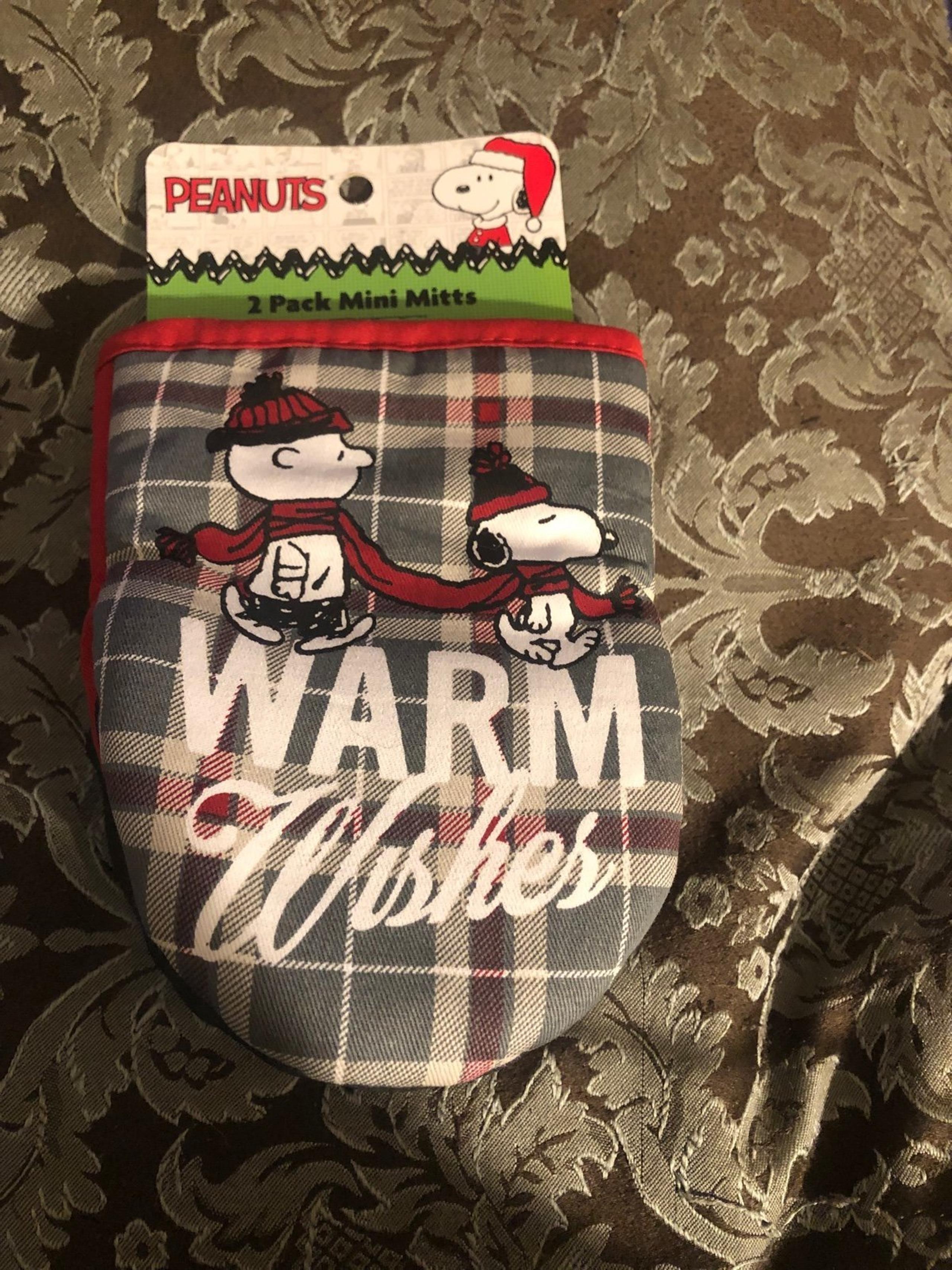 Peanuts Christmas Oven Mitts