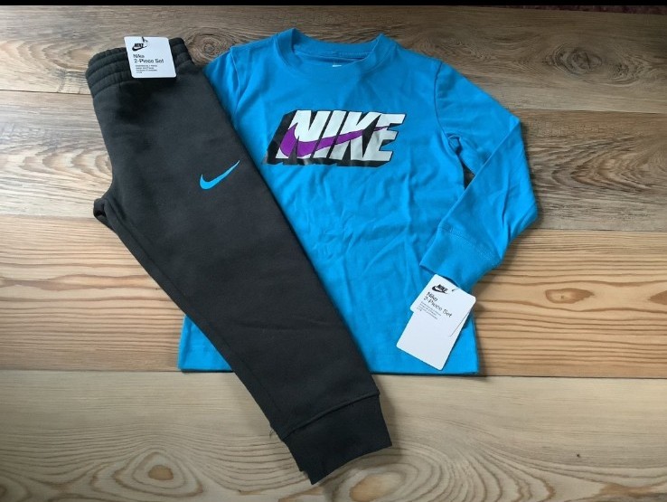 Nike boys l/s tshirt & jogger set Size 4(NWT)~PRICE IS FIRM, NO OFFERS ~