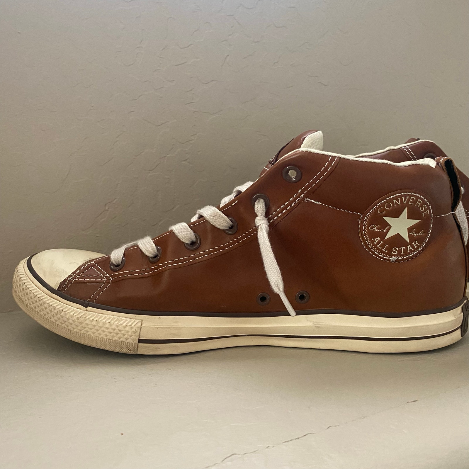 Converse Chuck Taylor All Star Leather Mid Top Shoe Sneakers Mens Sz 12 Brown