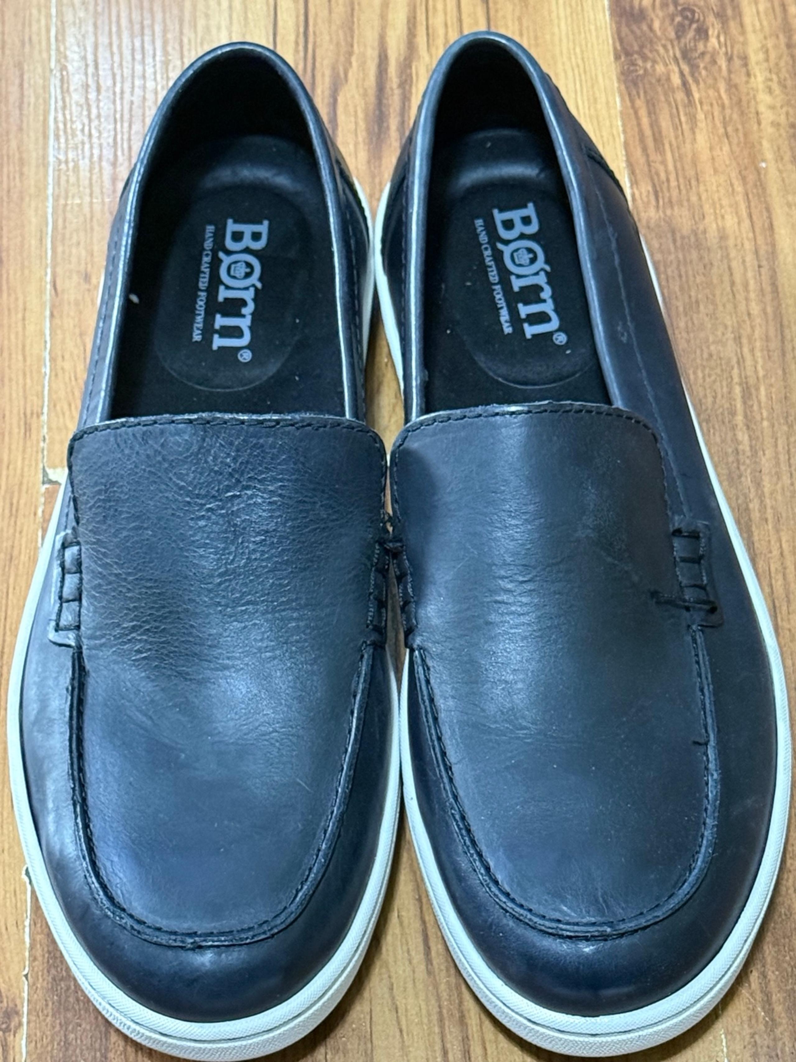 Born Men’s leather slip on loafer with rubber soles.