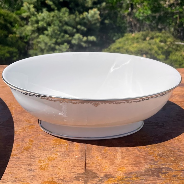 Lenox Coronet Platinum 9.25 Oval Open Vegetable Classics Collection Made in USA