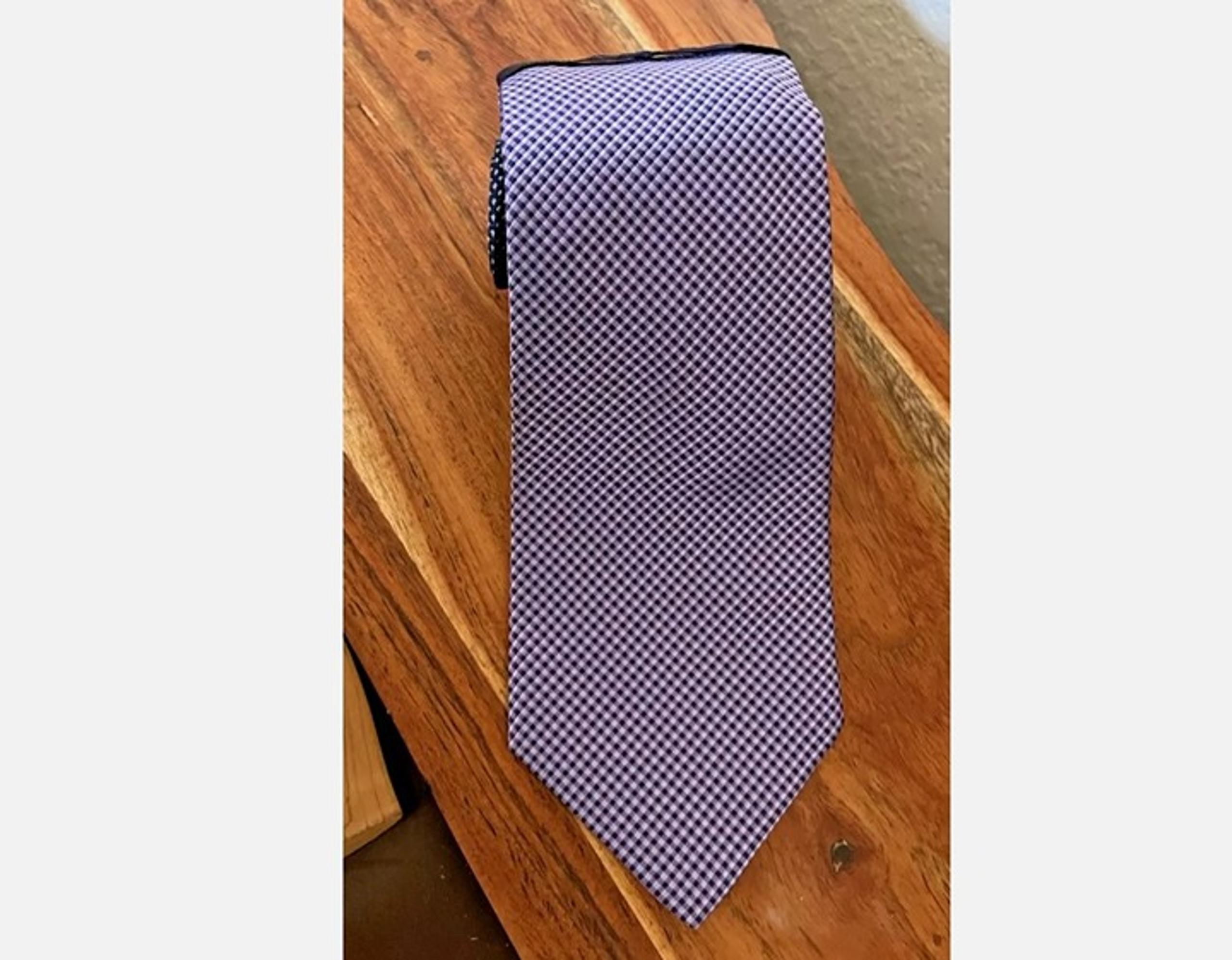 Tommy Hilfiger Tie lavender Purple White Silk Men's perfect color for Easter