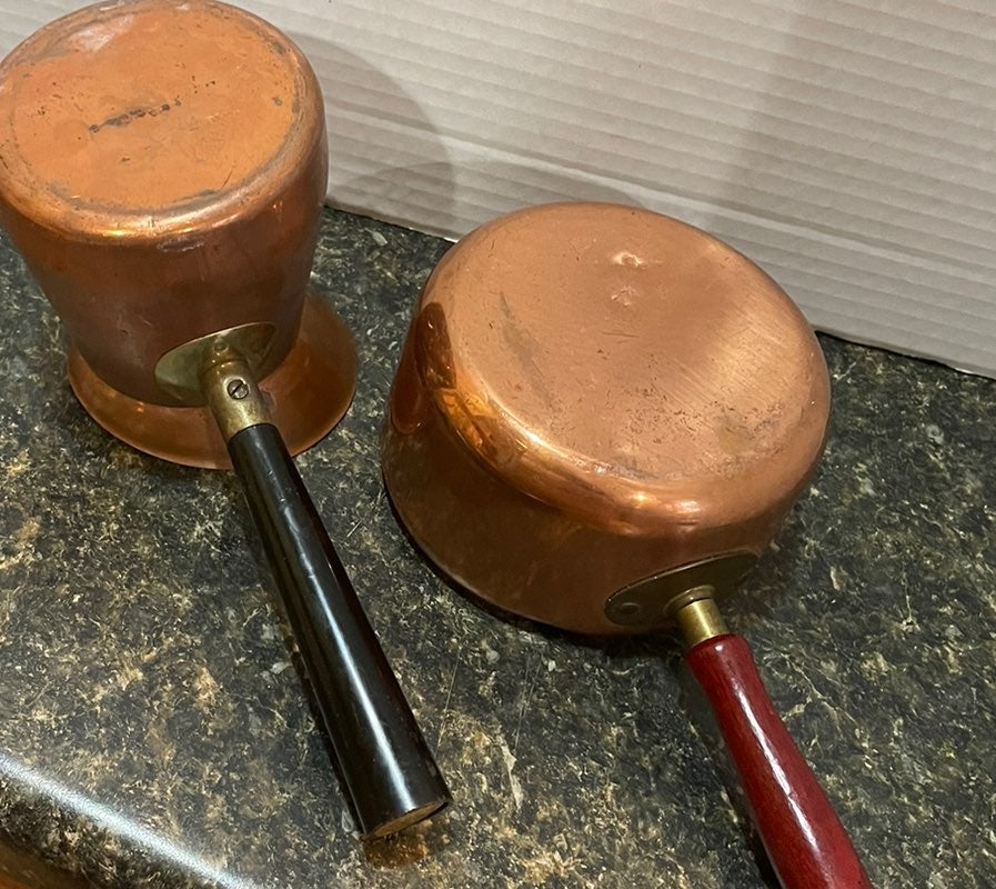 Vintage set of 2 copper pans , hand madd copper pans