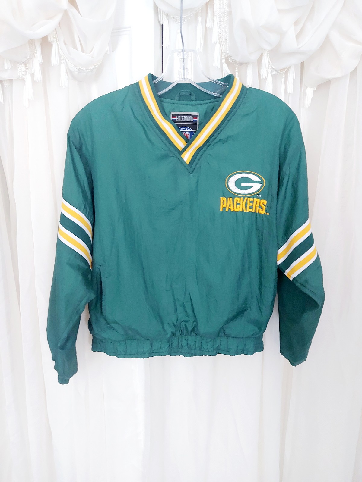 Green Bay Packers color: Green and yellow very cute and girls. Size: M (10-12)