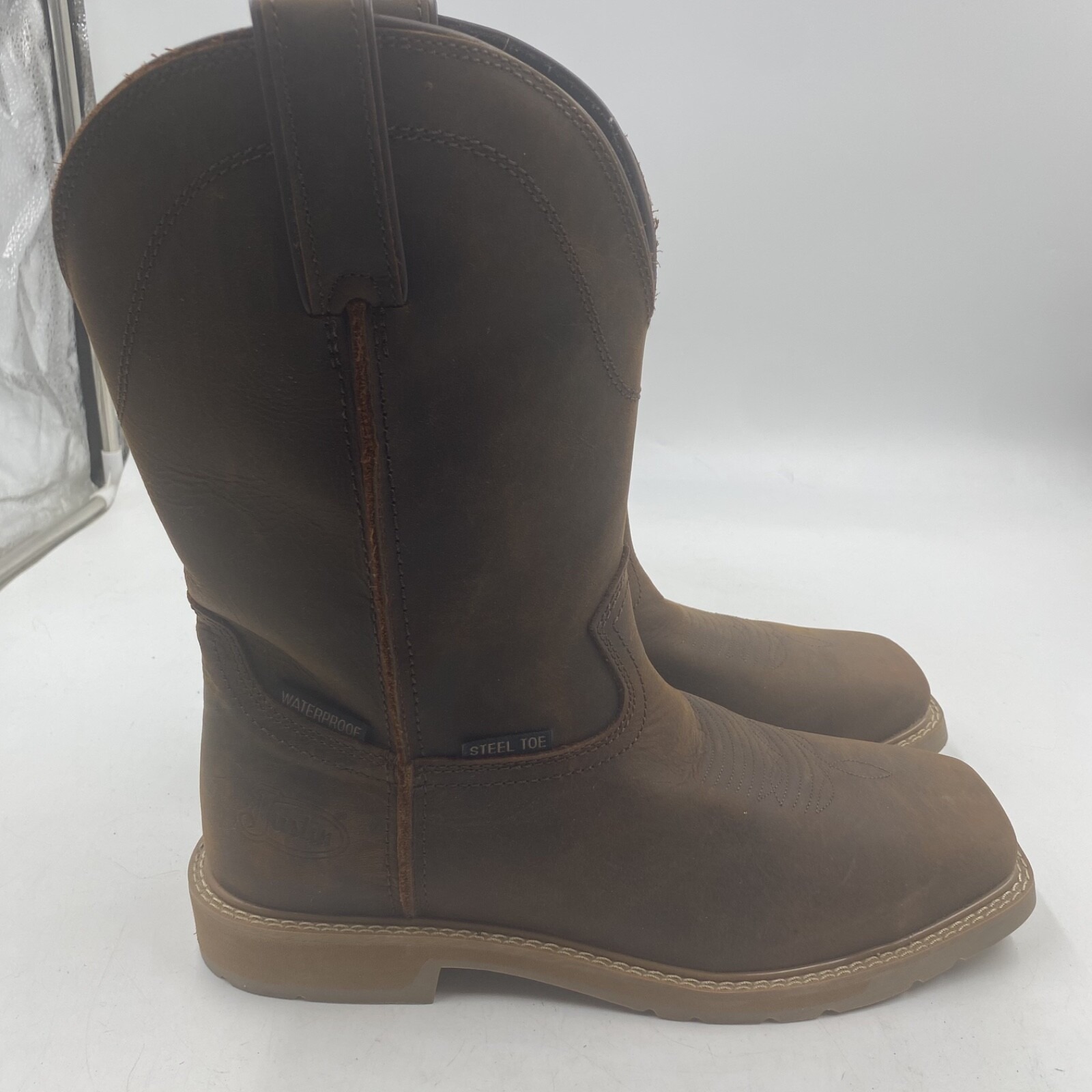 justin mens 10.5D brown leather square steel toe pull on cowboy work boots