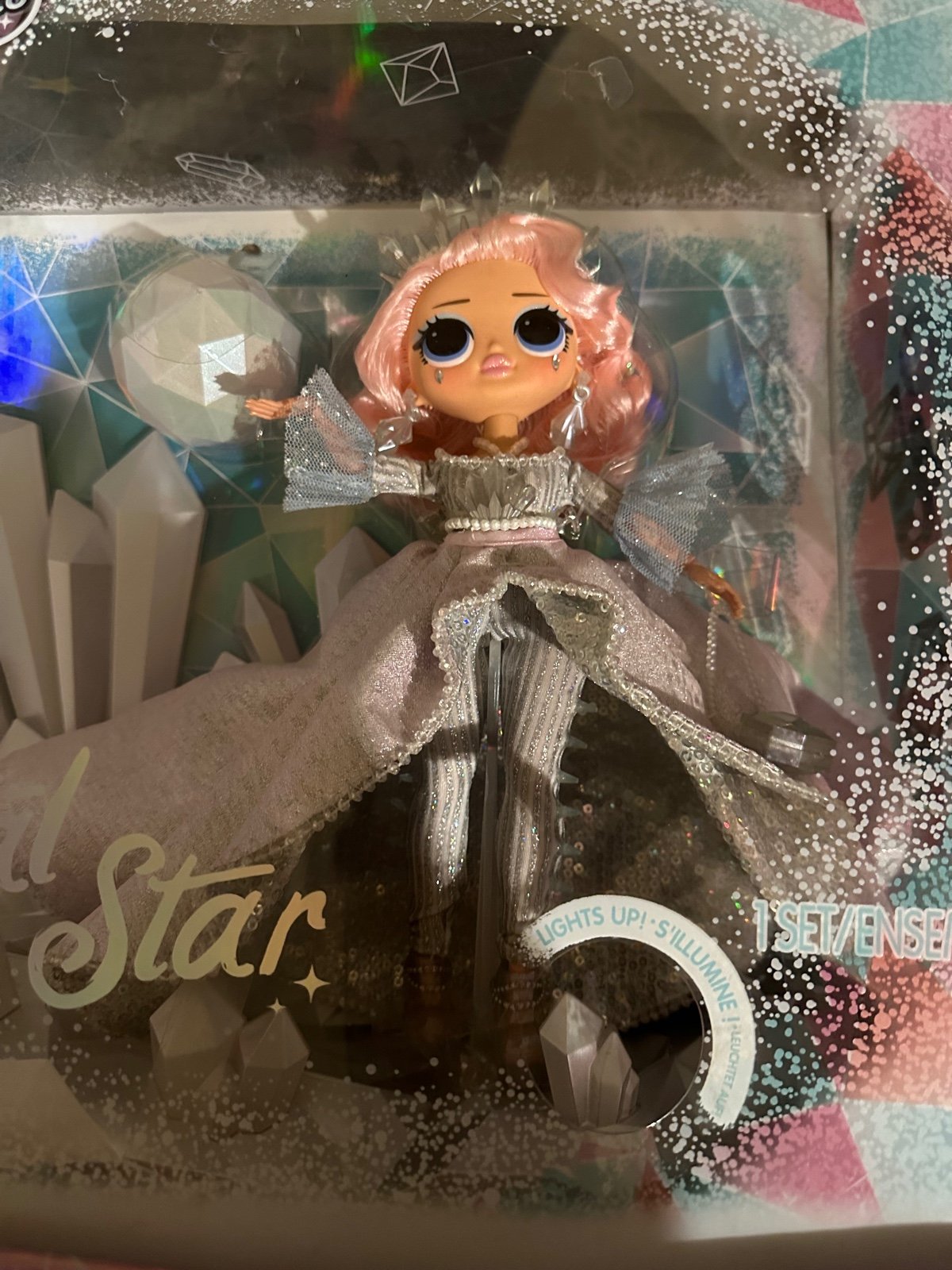 MGA Entertainment LOL Surprise Winter Disco OMG Crystal Star Fashion Doll