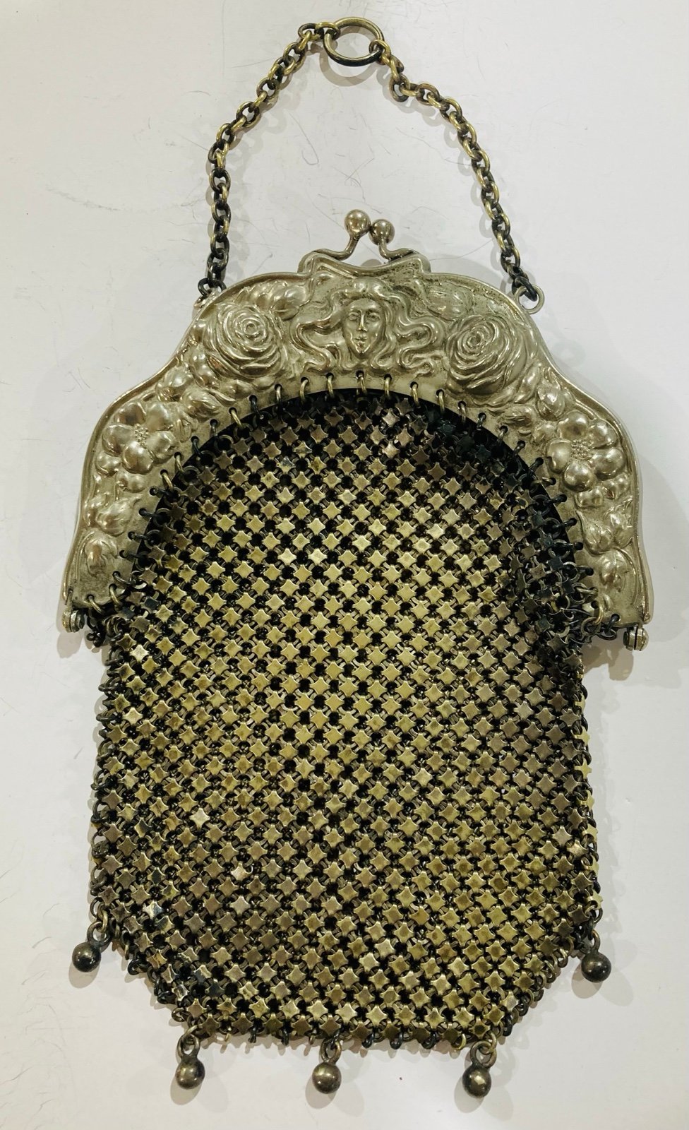 Vintage silver art nouveau mesh purse