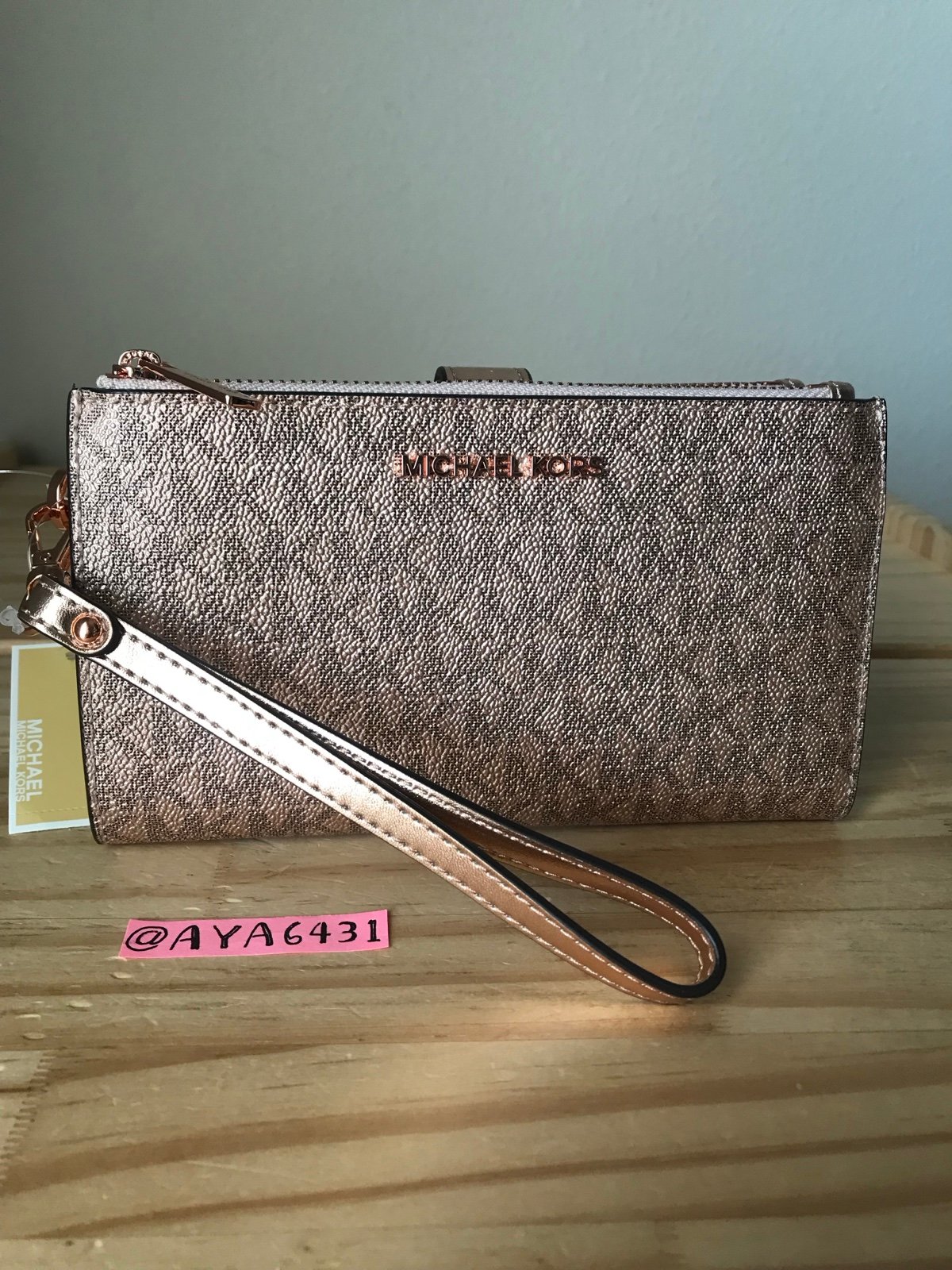 Michael Kors Jet set travel large double zip wristlet wallet
