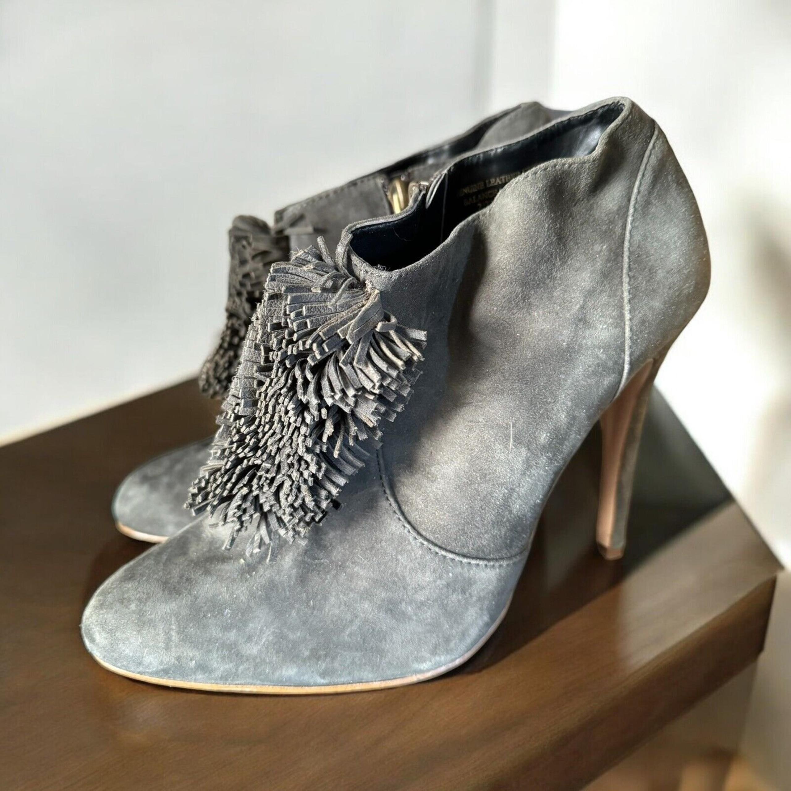Enzo Angiolini Boots Women’s Sz 9 Mossy Green Suede Ankle Booties Heels Leather