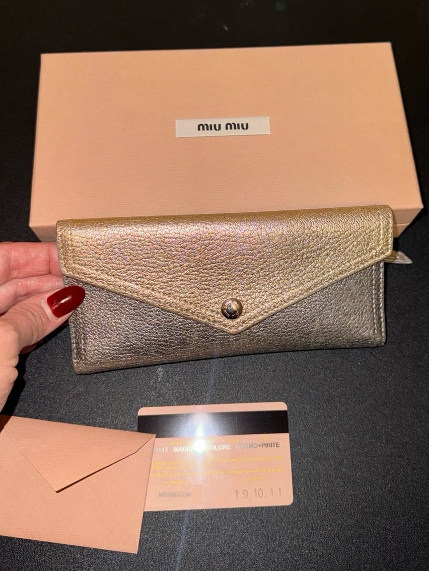 Miu Miu Leather Two-tone Wallet