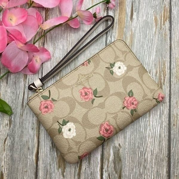 Coach Corner Zip Wristlet In Signature Canvas With Floral Print Wallet Bag Purse