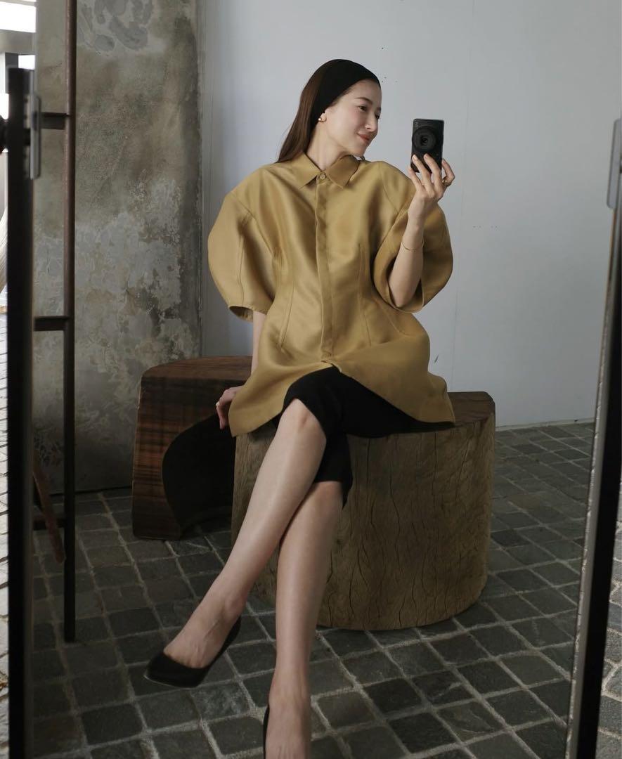 CLANE Sold Out Immediately】WAIST SHAPE PUFF SLEEVE TOPS