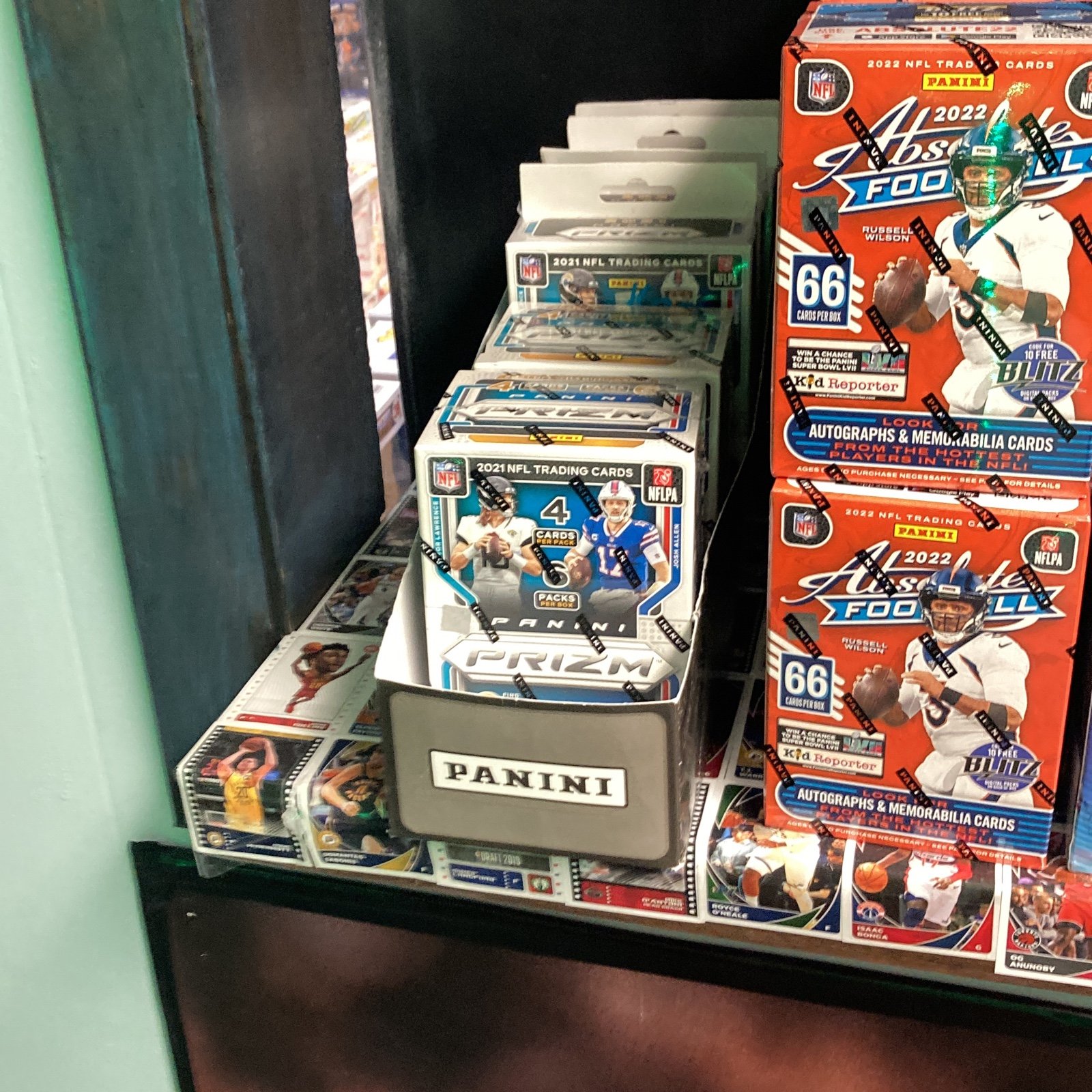 10 Absolute Blaster 2 NFL PRIZM Blaster &4 NFL Prizm Hangers