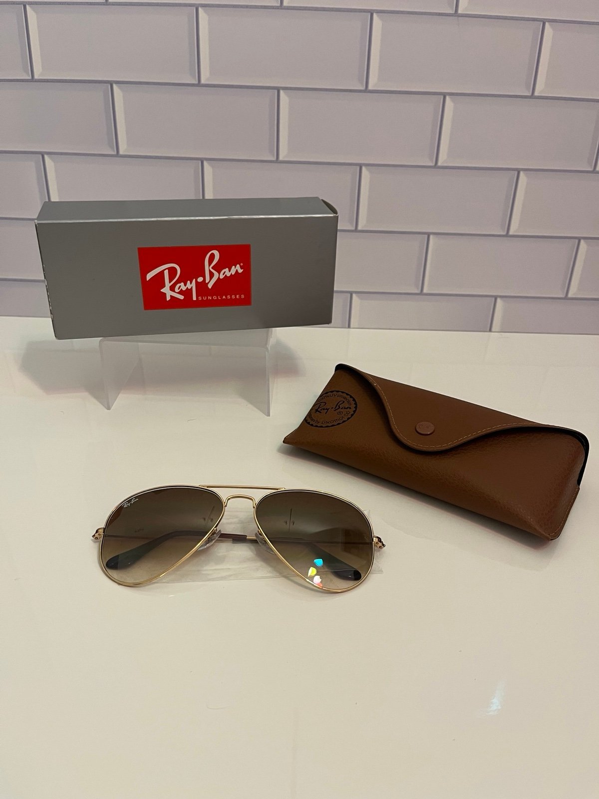 Ray-Ban RB3025 Aviator Gradient Sunglasses with Gold Frame Brown Gradient Lenses